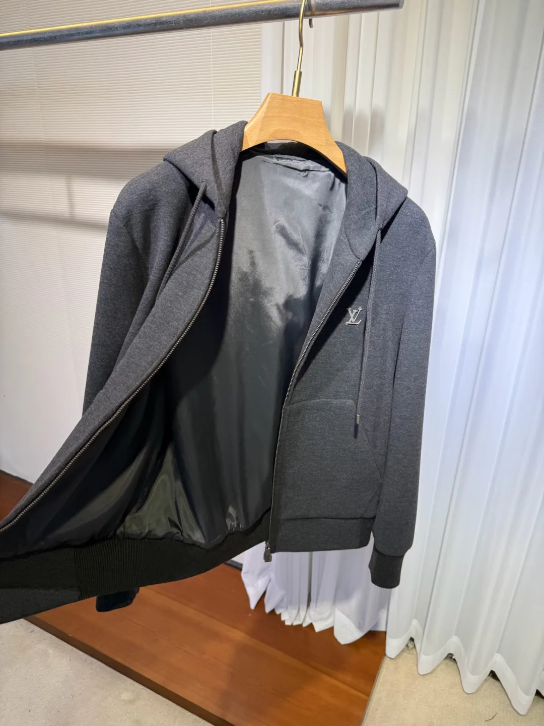 Куртки И Пуховики Мужские Louis Vuitton 5071689