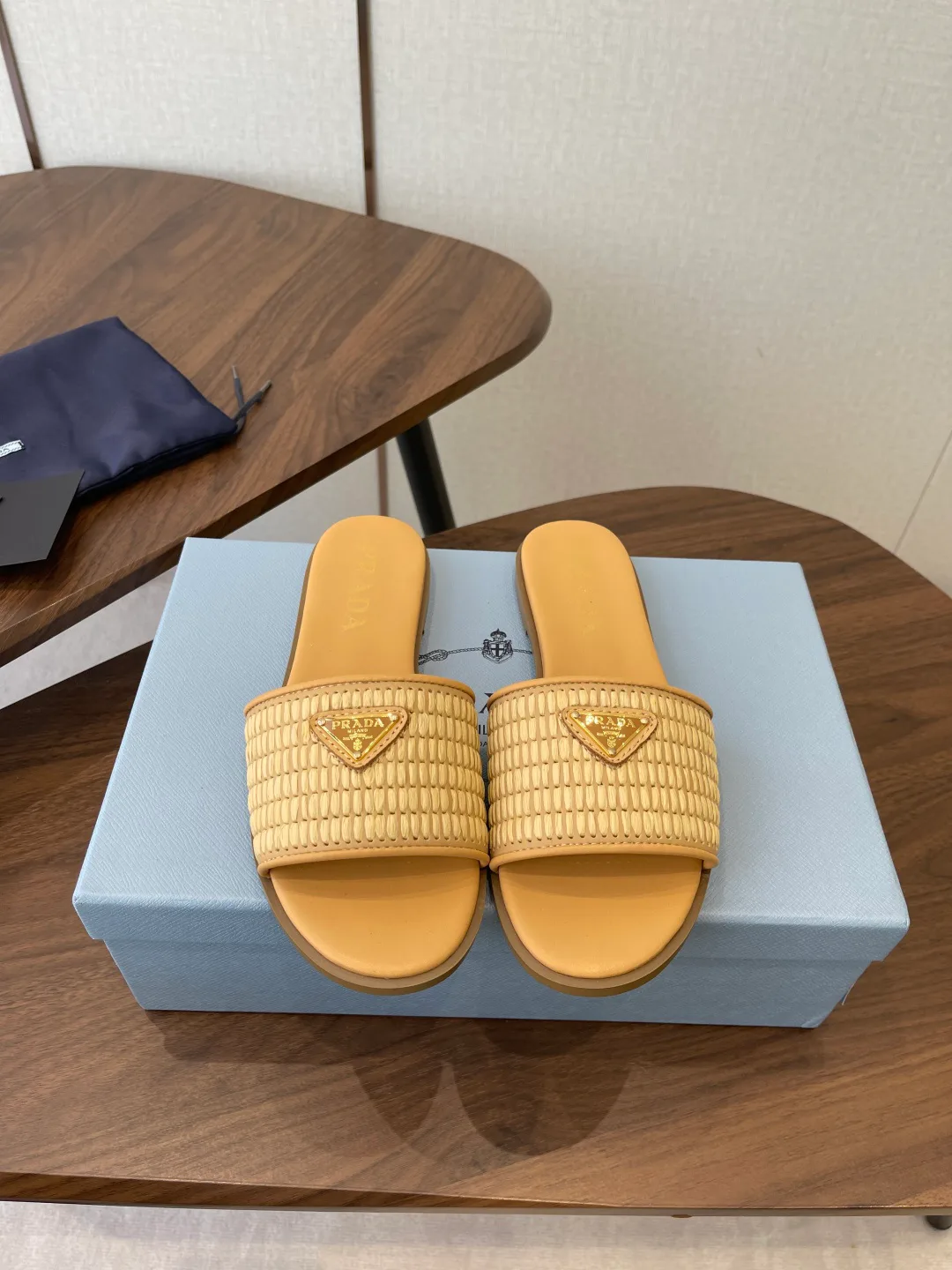 Шлепанцы Женские Prada 13075728