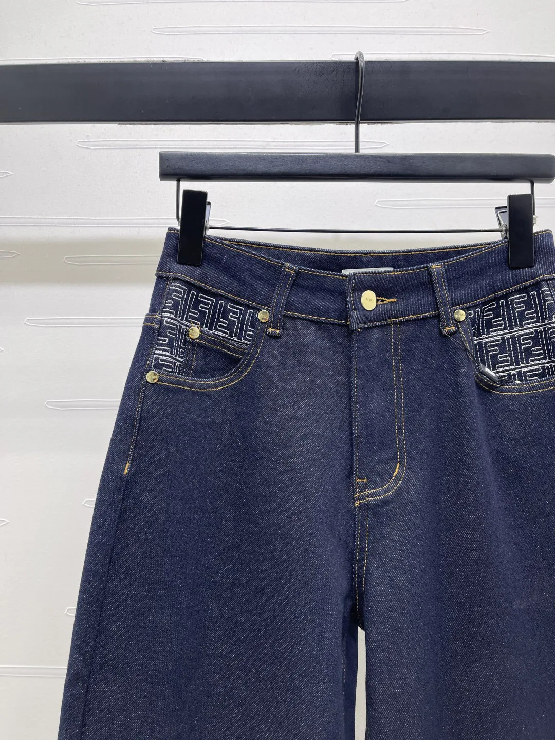 Джинсы Женские Fendi 867625