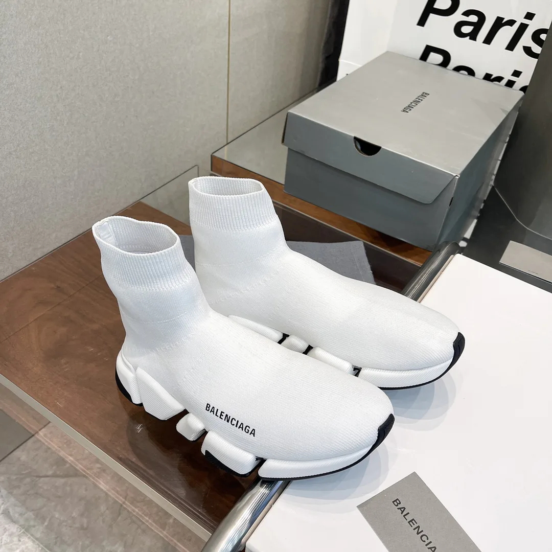 Кроссовки Женские Balenciaga 17955650