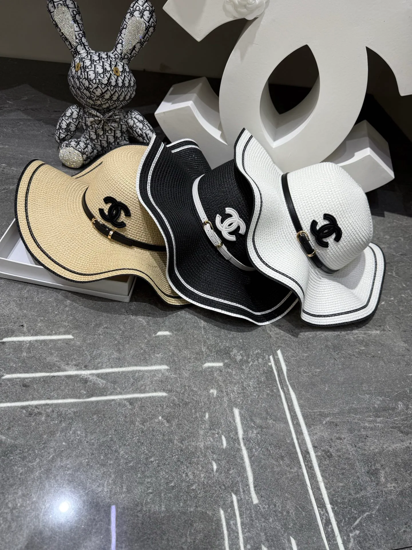 Головные Уборы Chanel 13542705