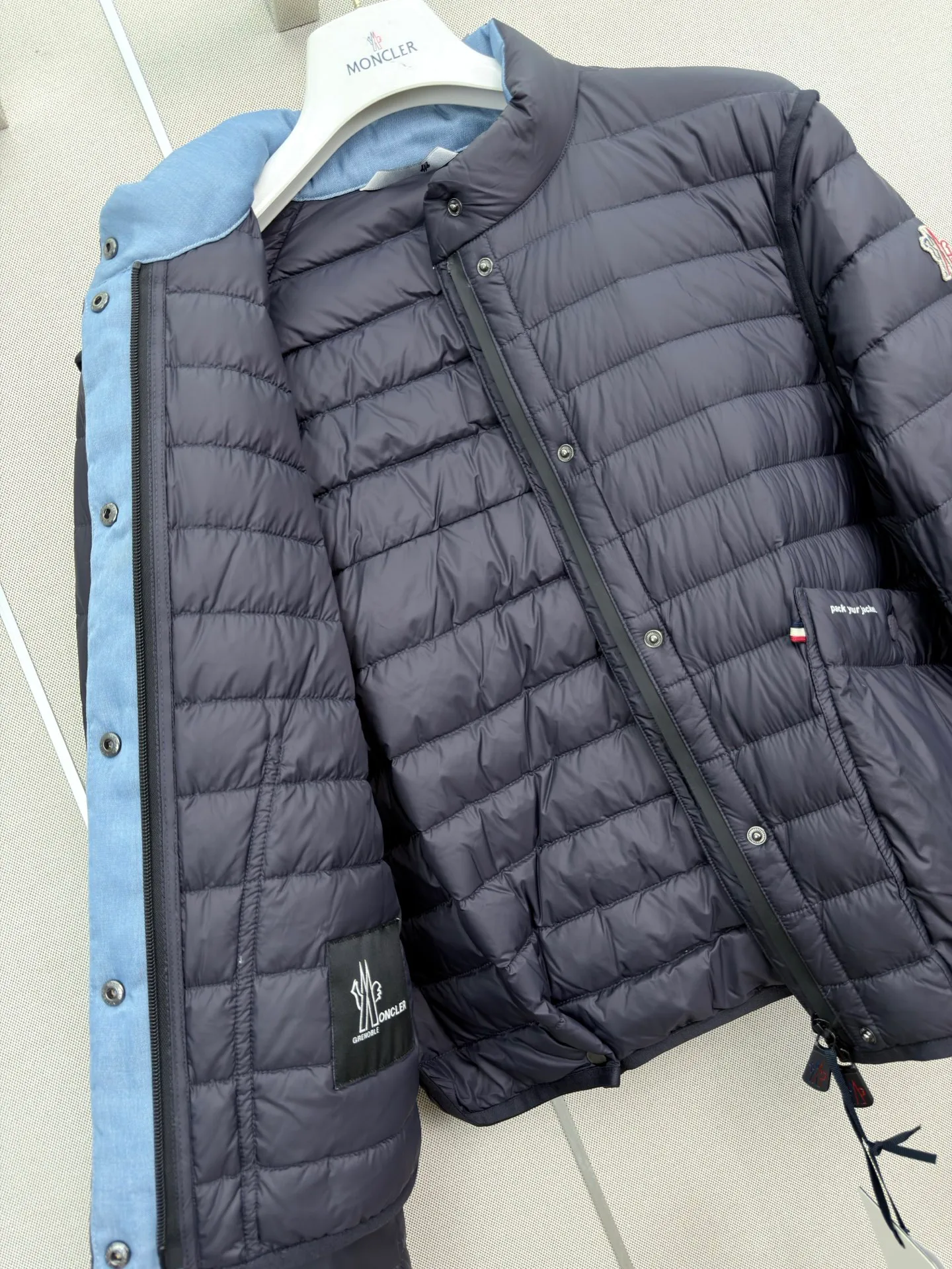 Куртки И Пуховики Женские Moncler 17919452