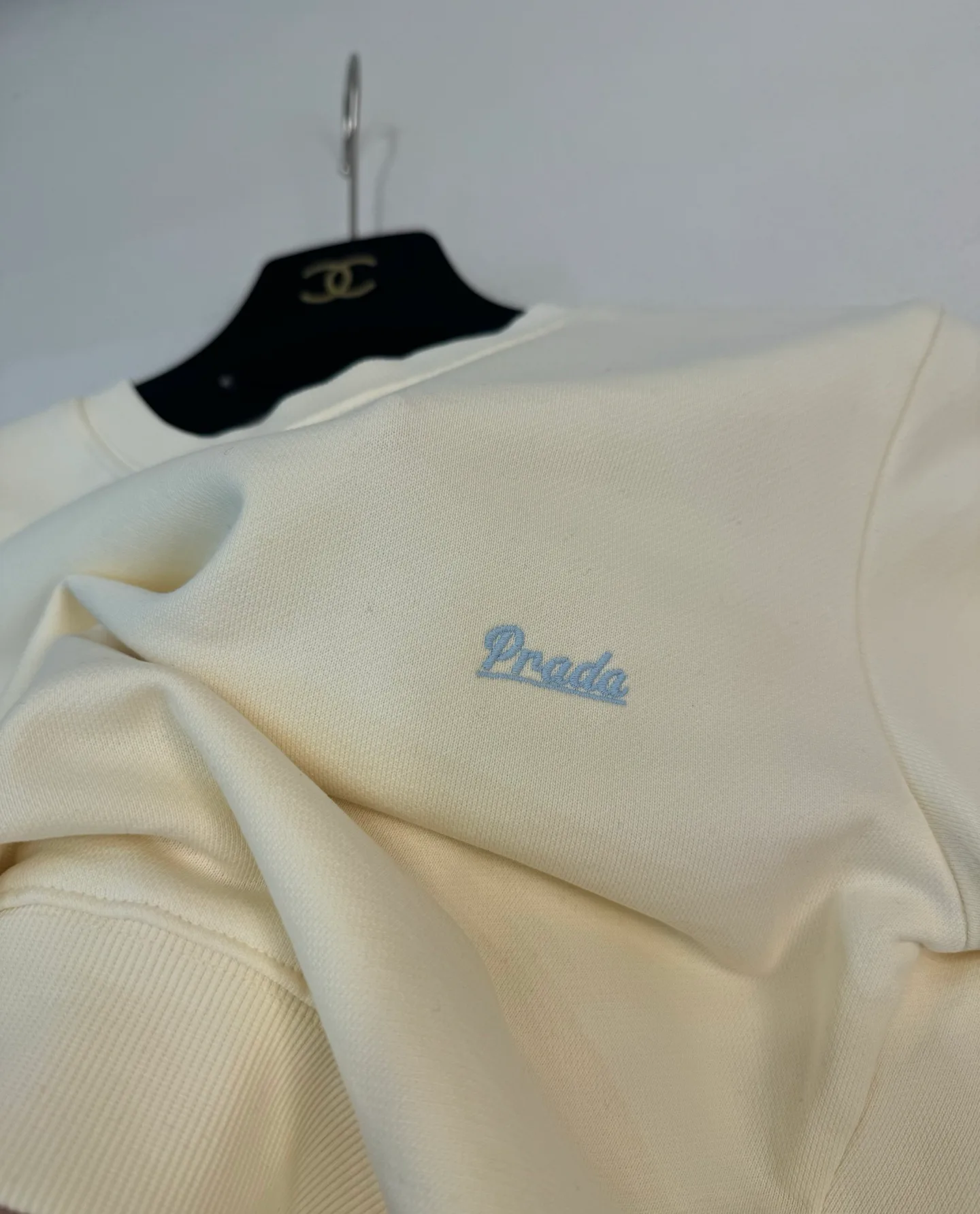Футболки Женские Prada 13539691
