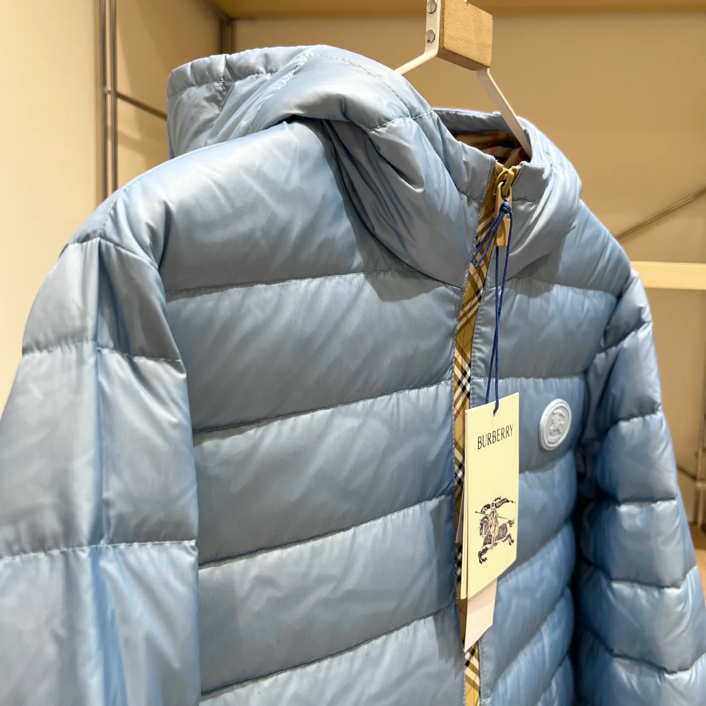 Куртки И Пуховики Женские Burberry 18110900