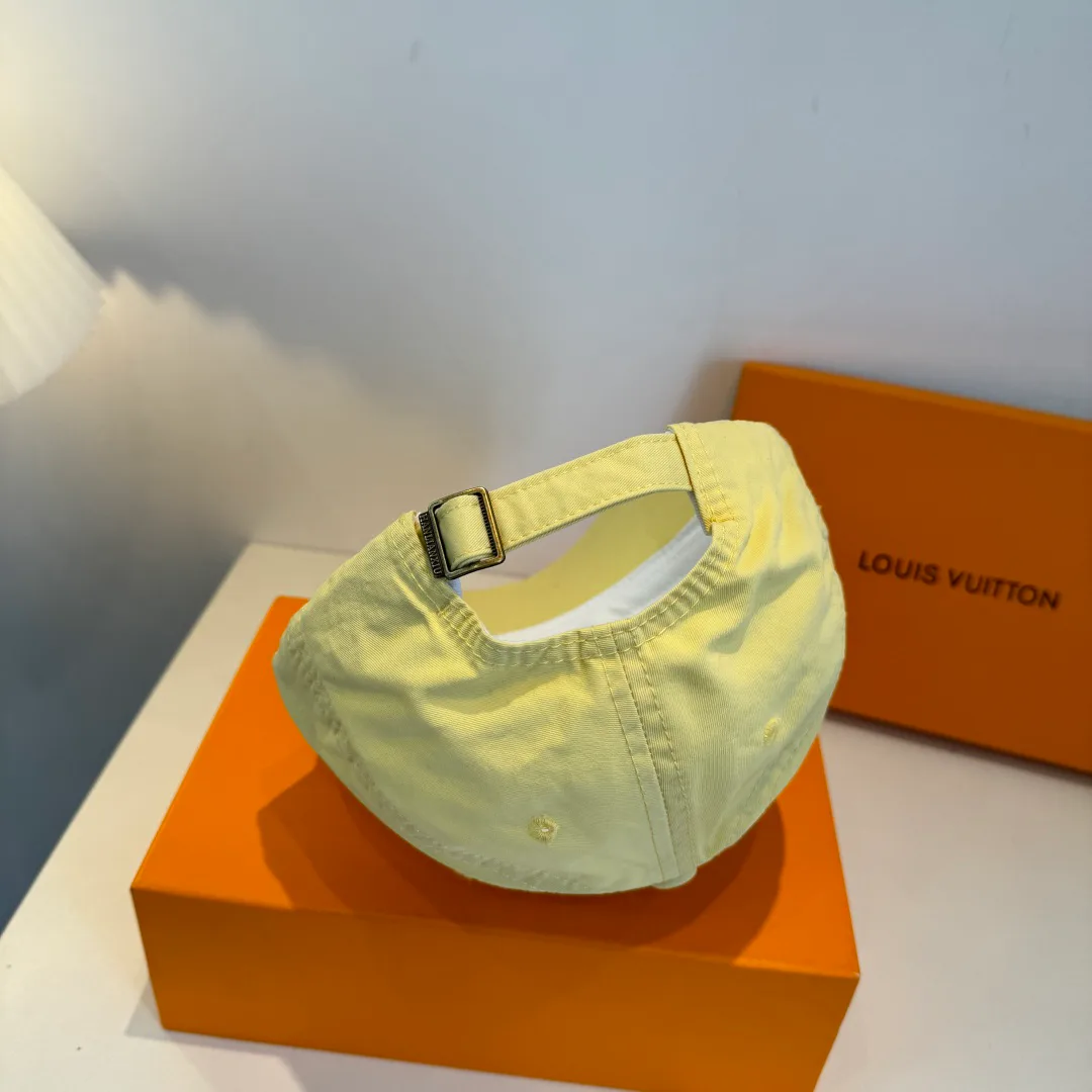 Головные Уборы Louis Vuitton 11469012
