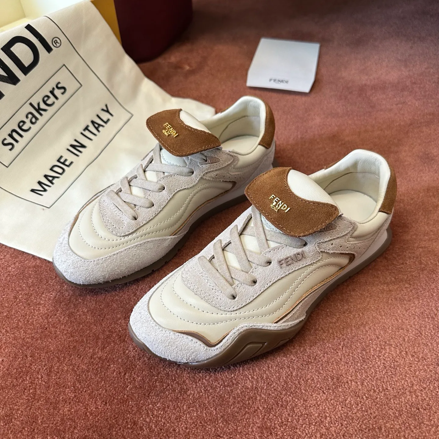 Кроссовки Женские Fendi 209440