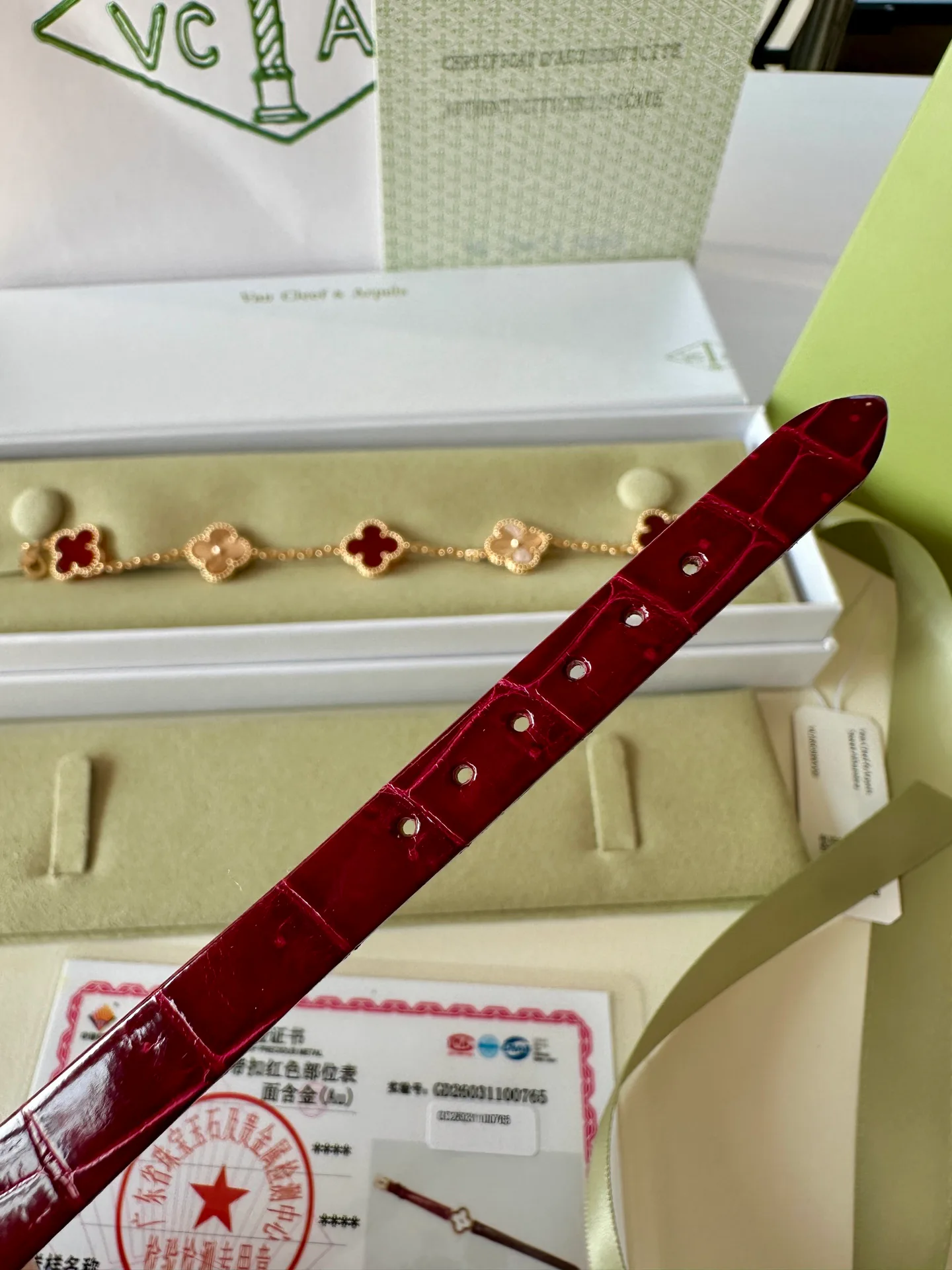 Часы Женские Van Cleef & Arpels 13071431