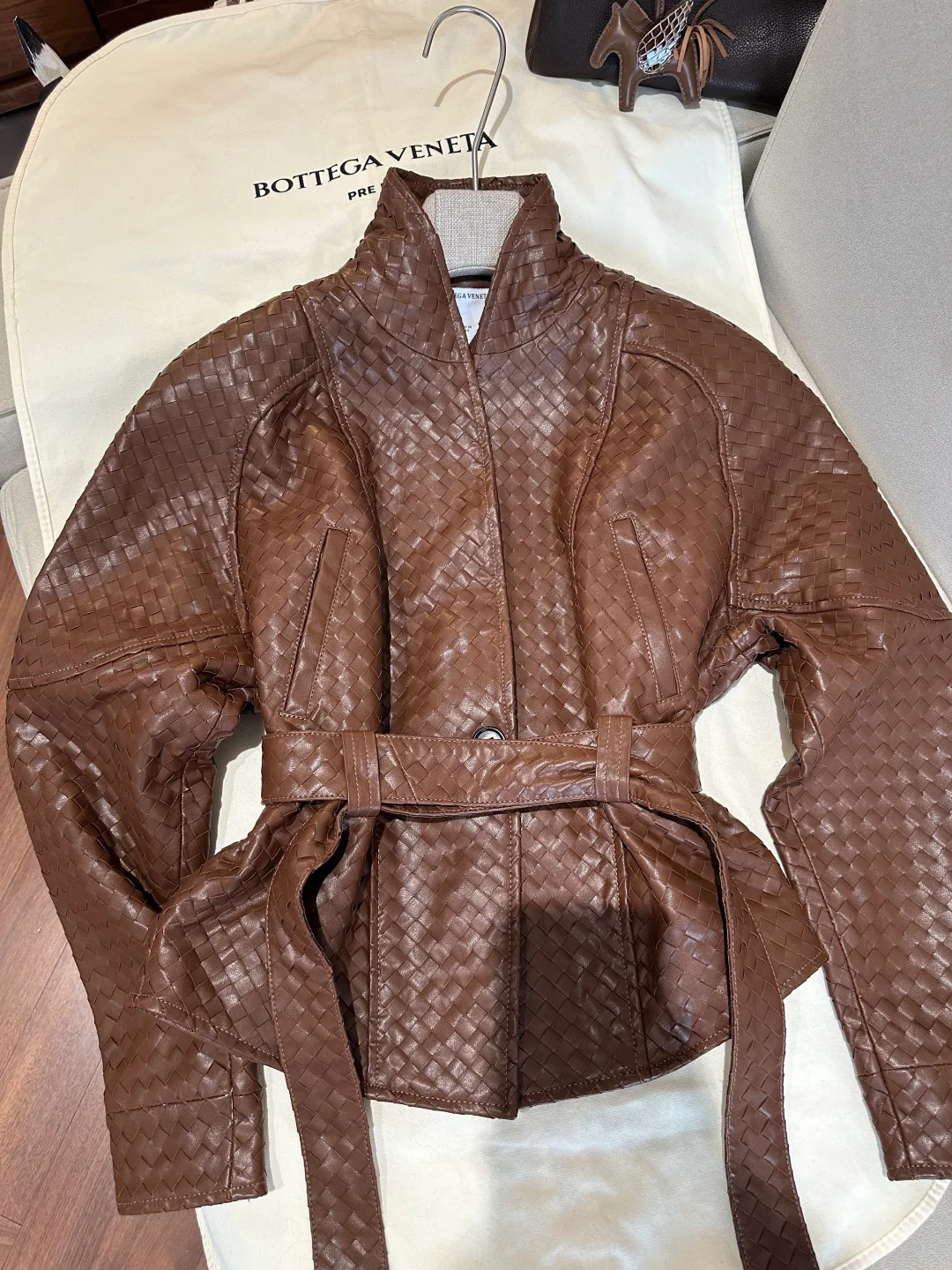 Кожаные Куртки И Дублёнки Женские Bottega Veneta 18485365