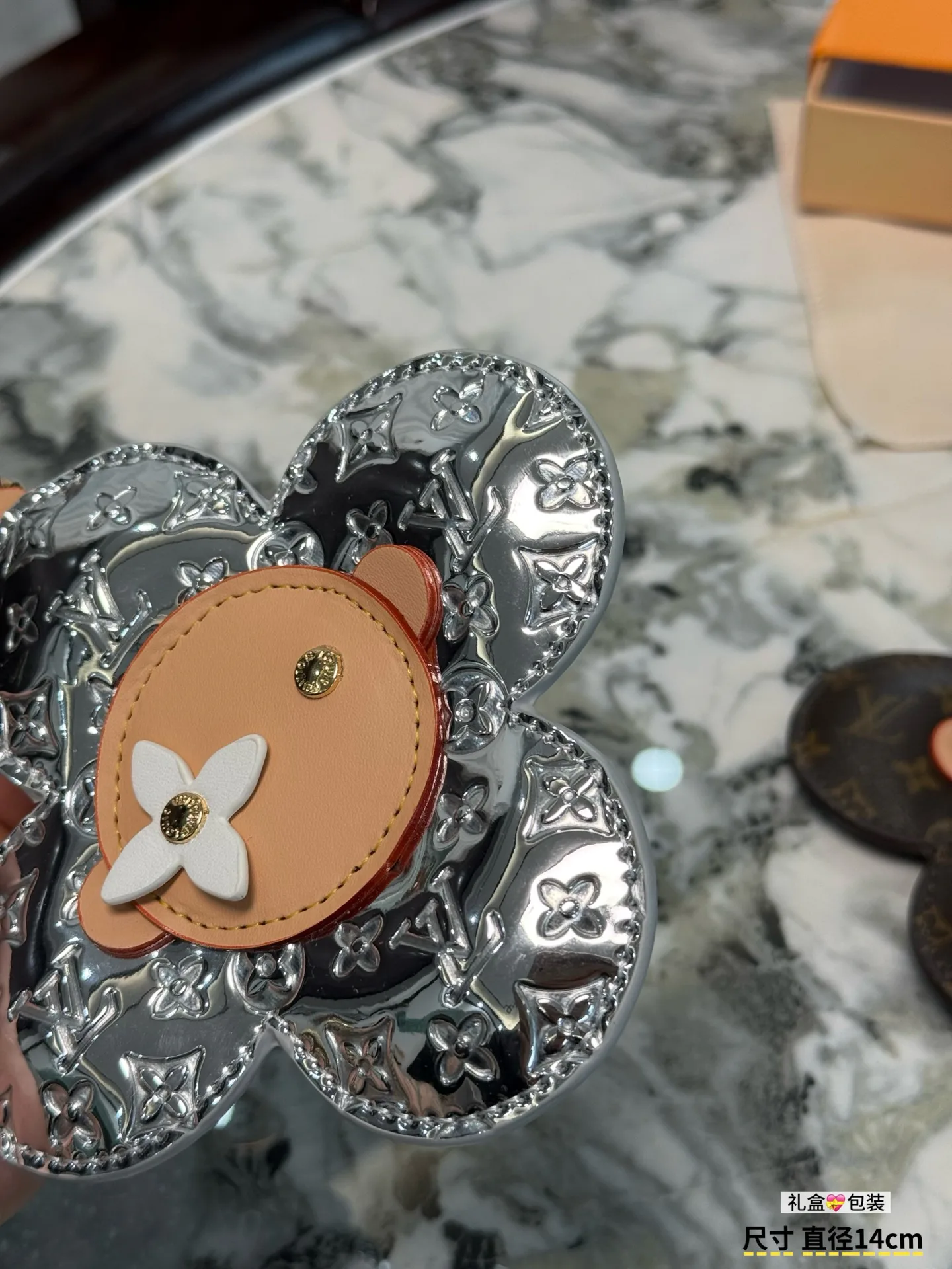 Ключницы Louis Vuitton 17796160