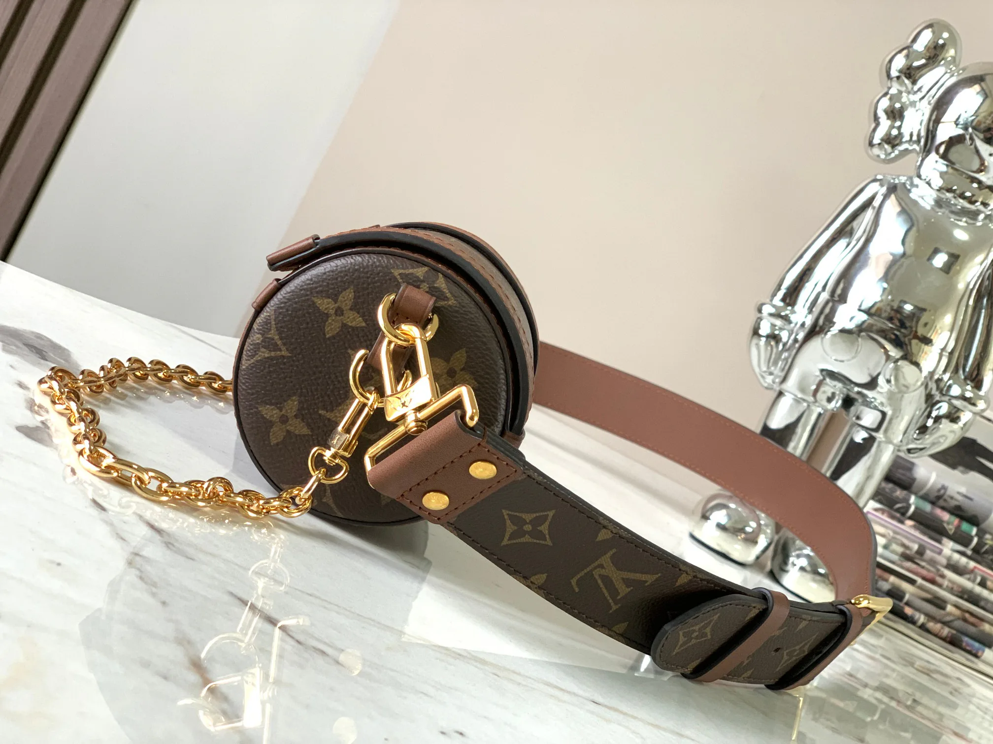 Клатчи Женские Louis Vuitton 15089510