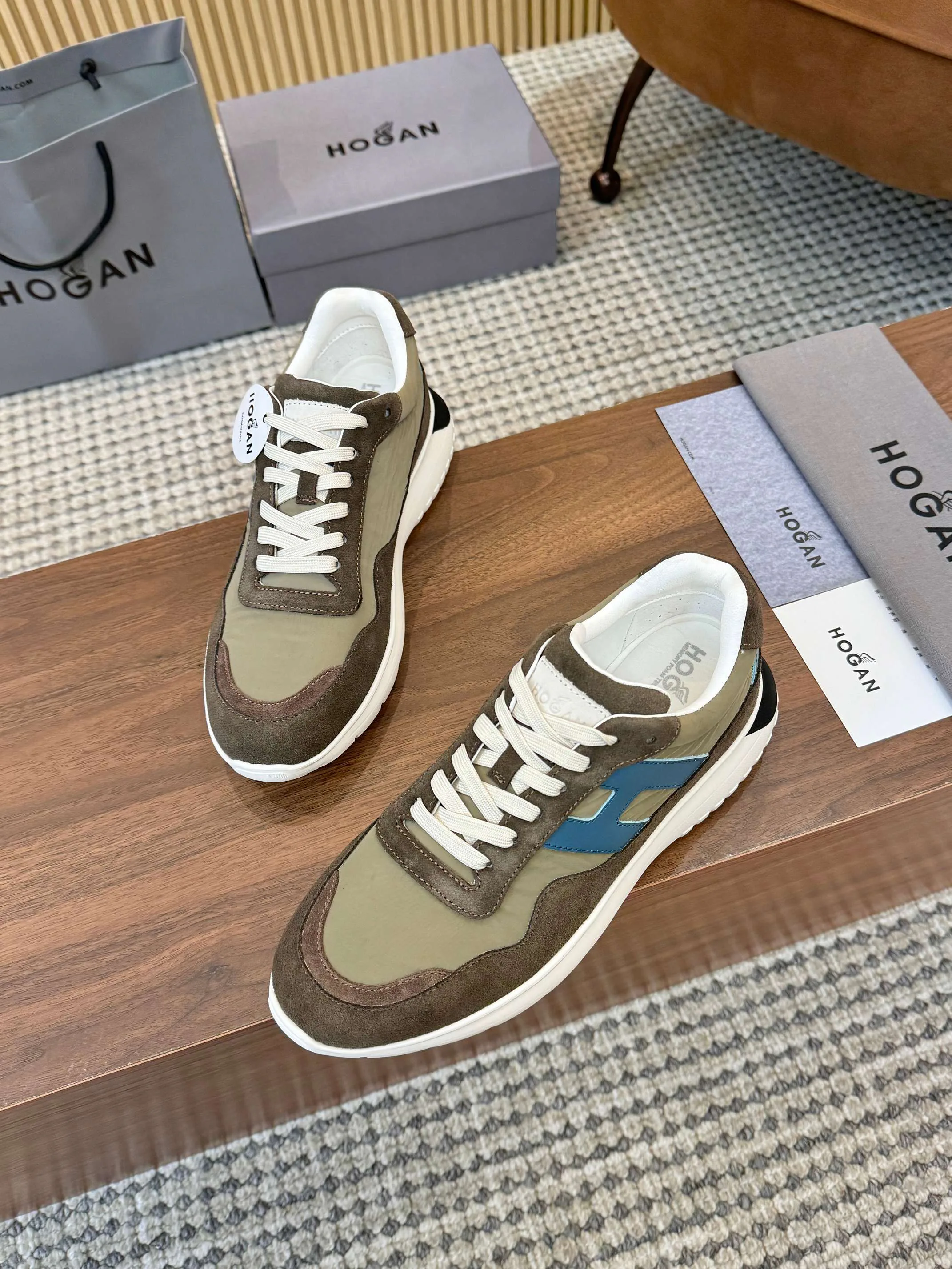 Кроссовки Женские Hogan 12835357