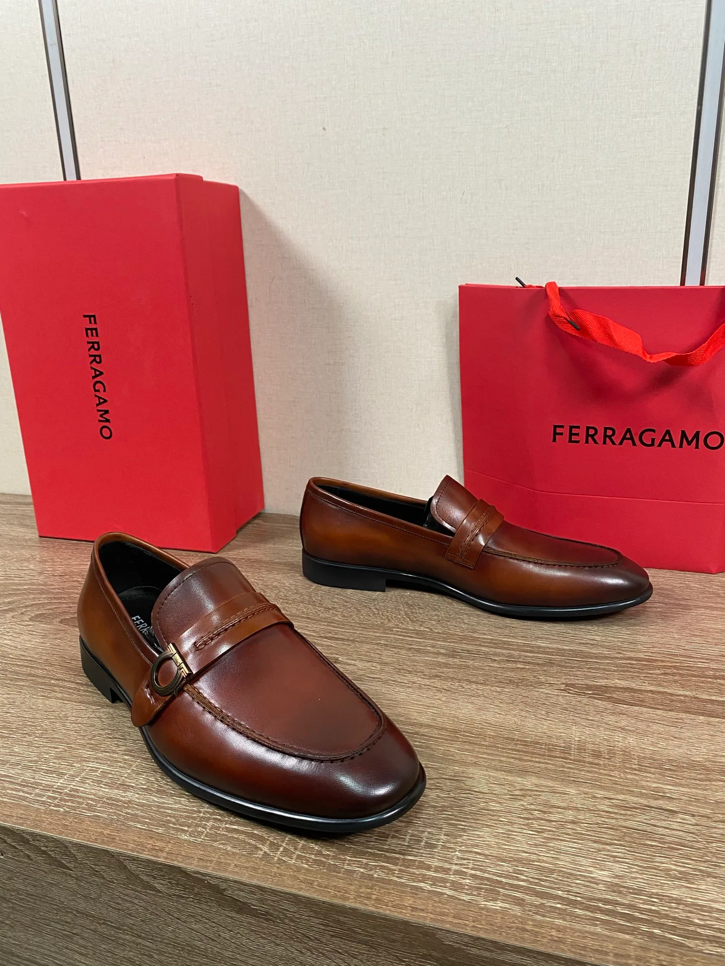 Лоферы И Туфли Мужские Salvatore Ferragamo 18078630