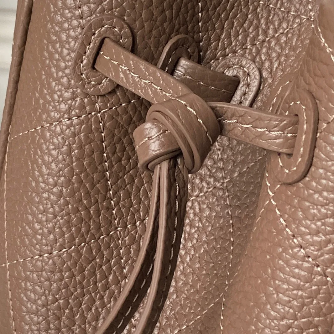 Классические Сумки Женские Chanel 17615428