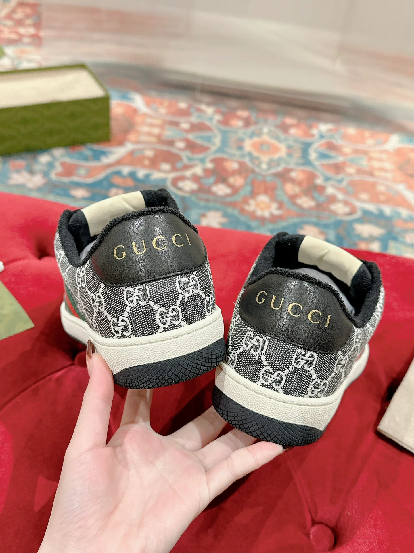 Кроссовки Мужские Gucci 17956693