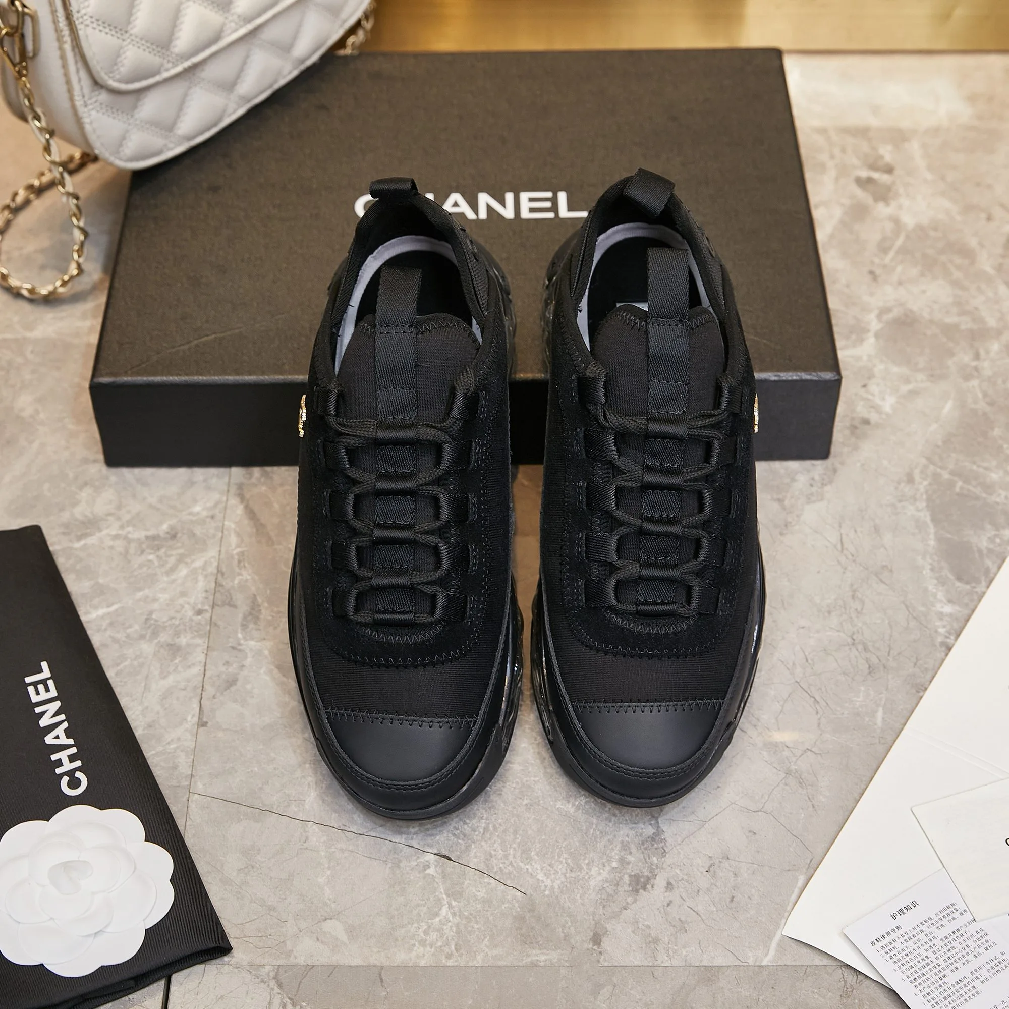 Кроссовки Женские Chanel 11025423