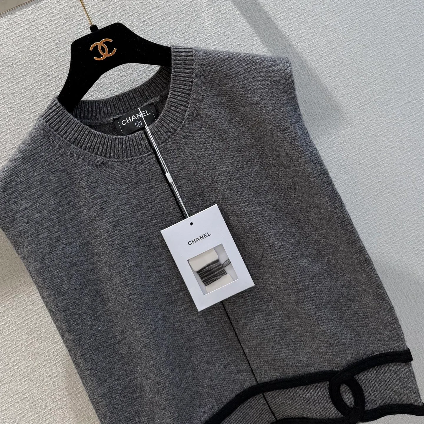 Жилеты Женские Chanel 11540448