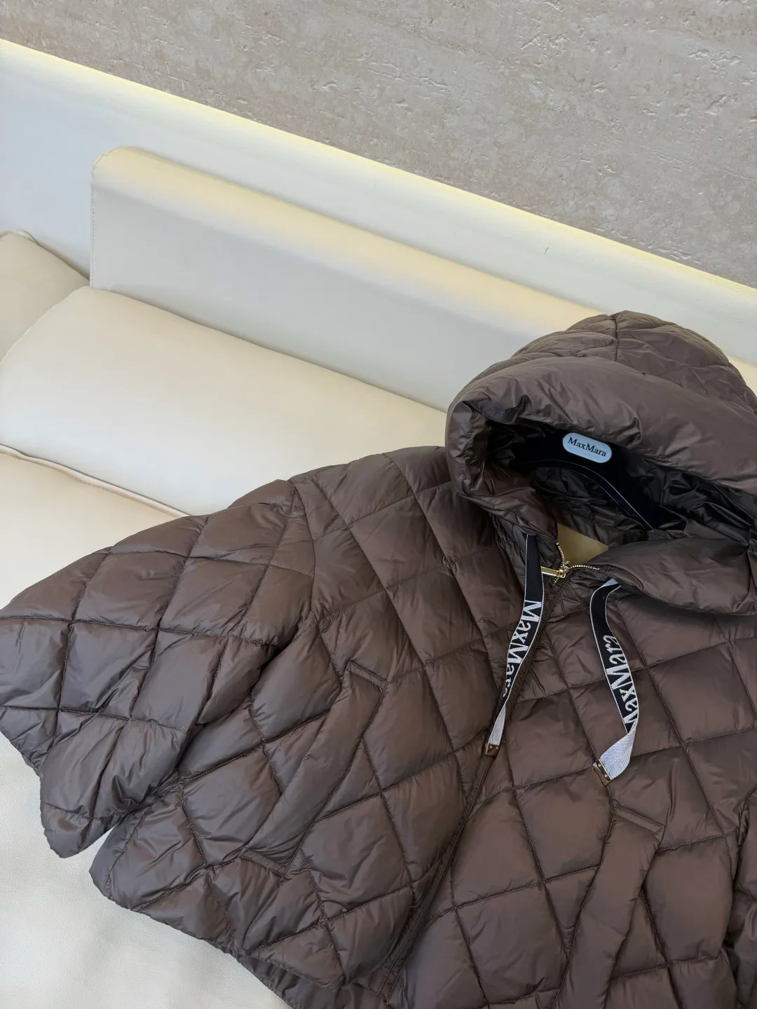 Куртки И Пуховики Женские Max Mara 18639862
