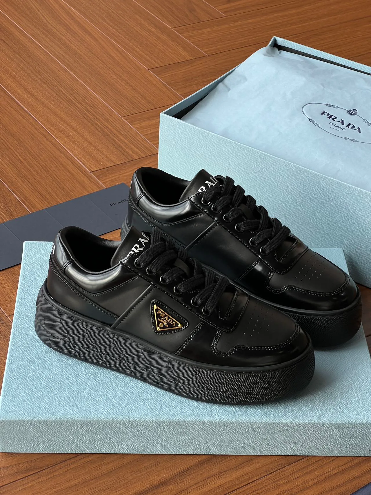 Кроссовки Женские Prada 18170787