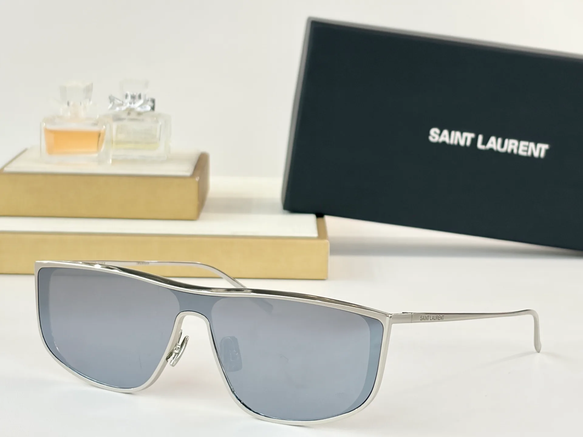 Очки Saint Laurent 13389350