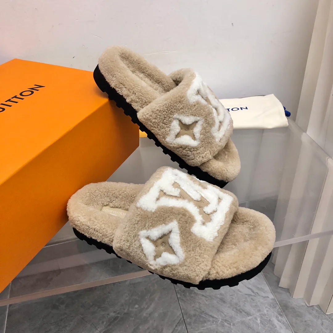 Тапочки Женские Louis Vuitton 489818