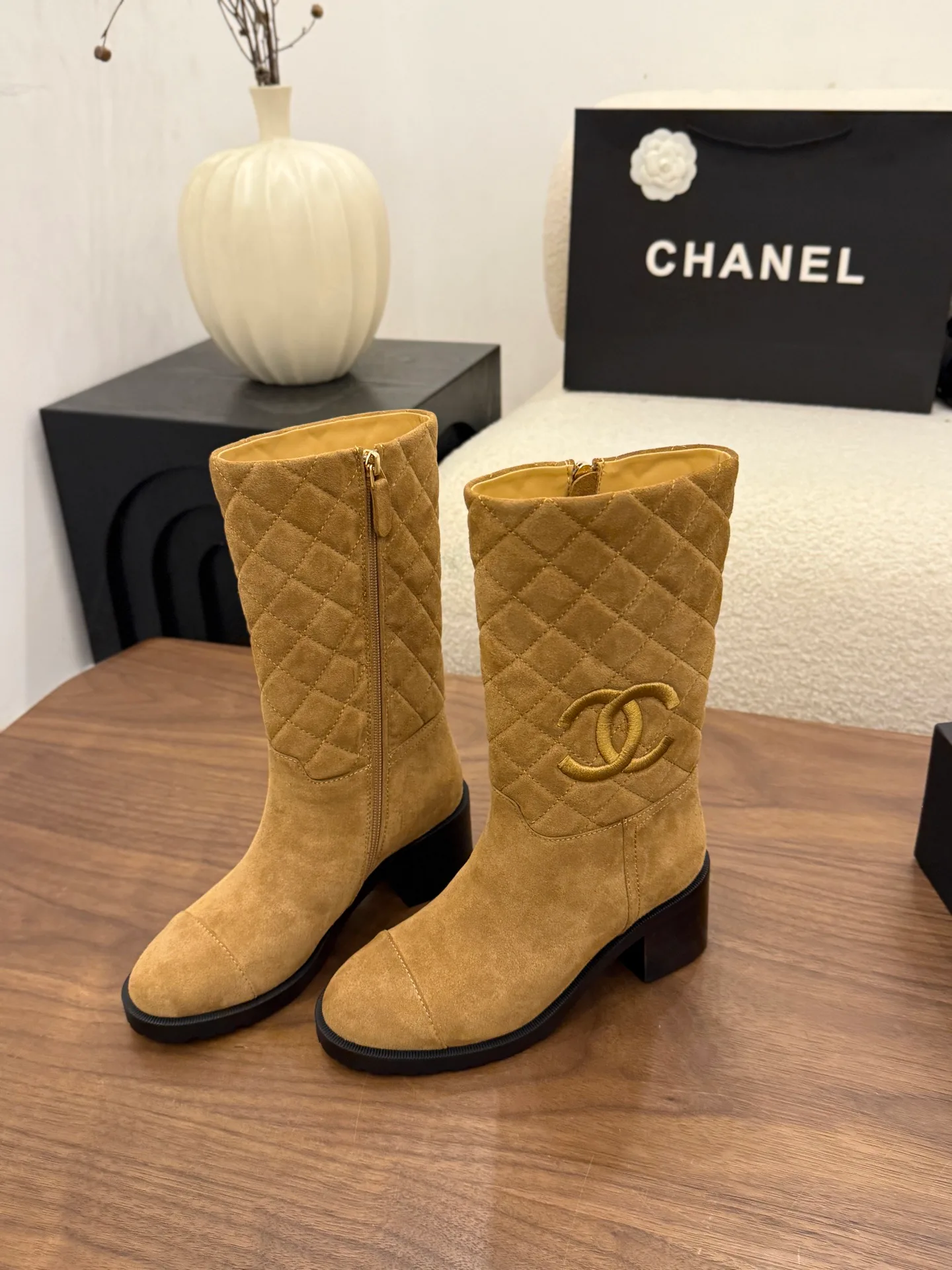 Сапоги Женские Chanel 19050164