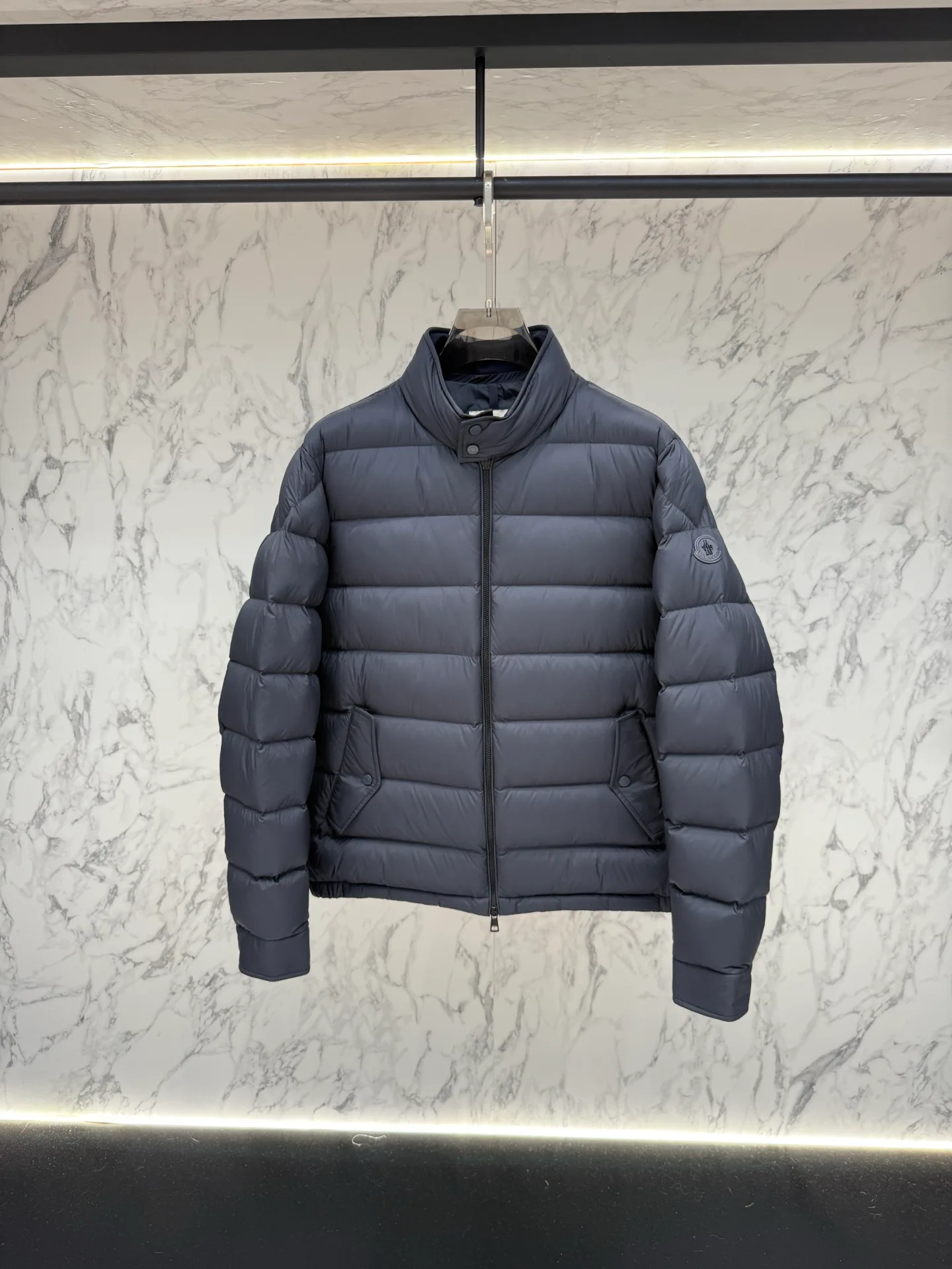 Куртки И Пуховики Мужские Moncler 17927280