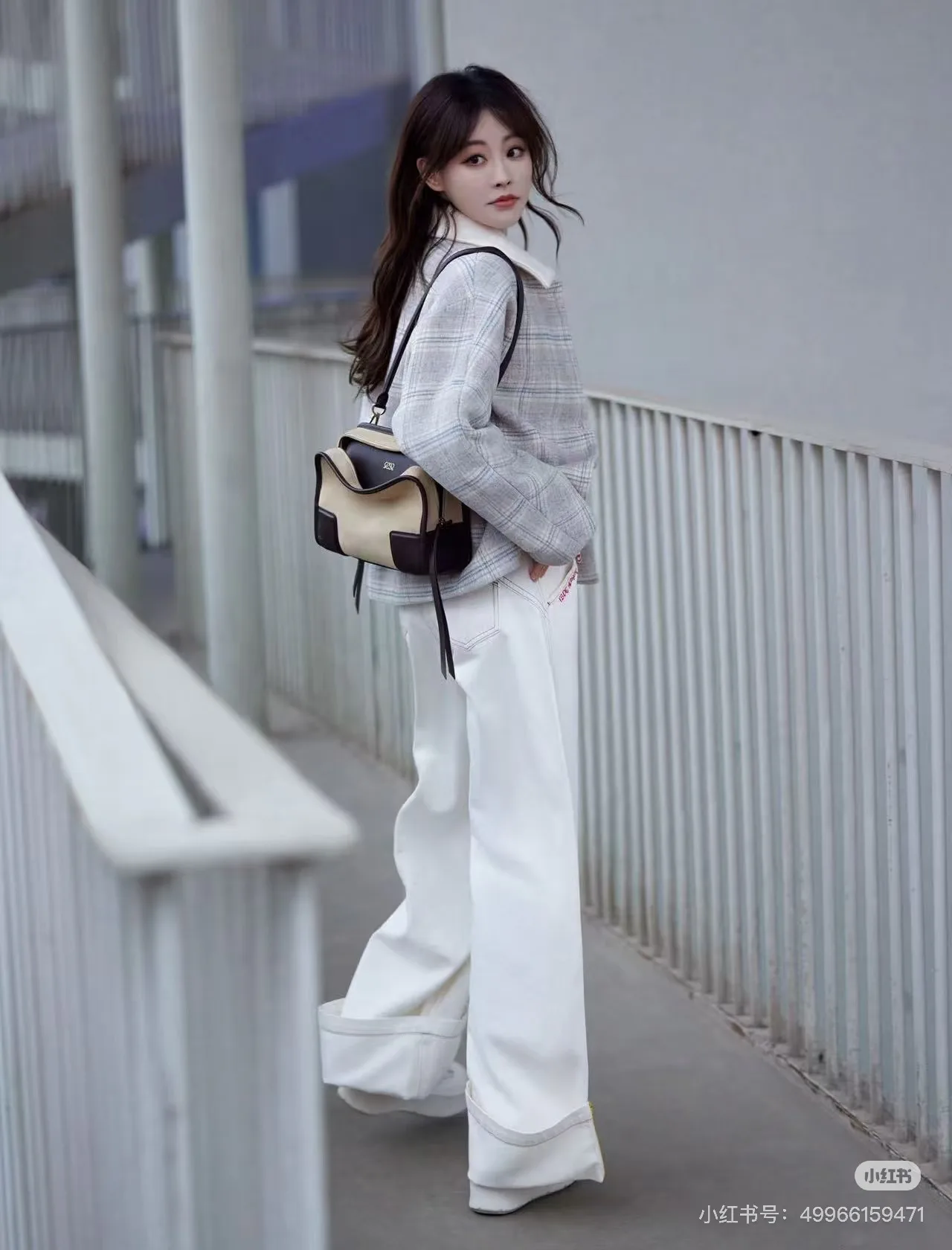 Классические Сумки Женские Loewe 12179672
