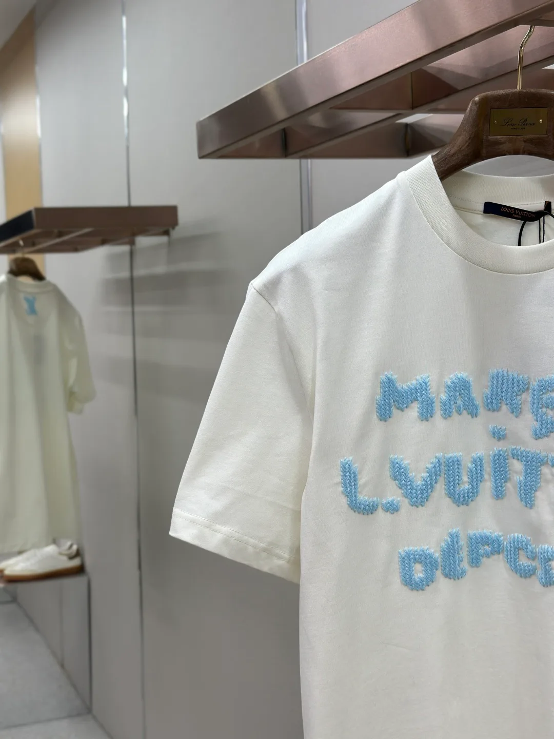 Футболки Женские Louis Vuitton 18191103