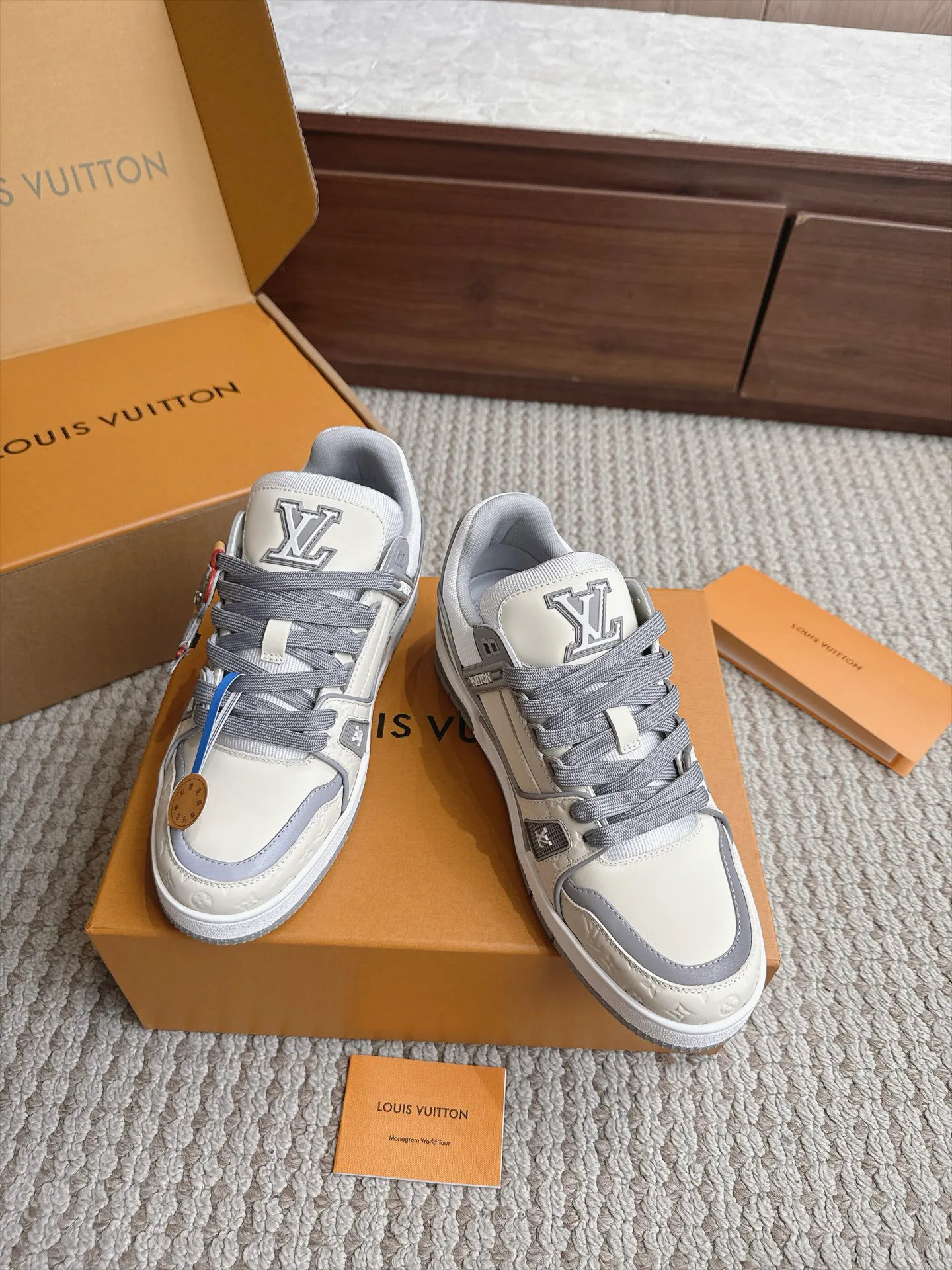 Кроссовки Мужские Louis Vuitton 18039313