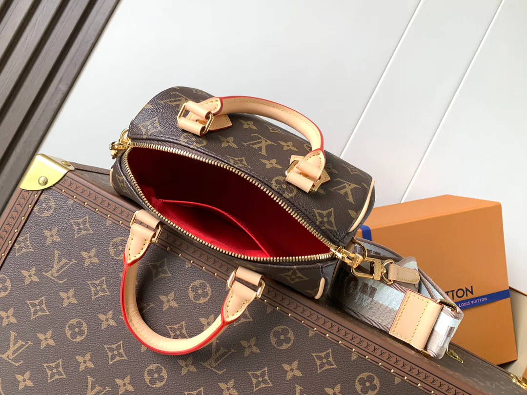 Сумки На Ремне Женские Louis Vuitton 11394872