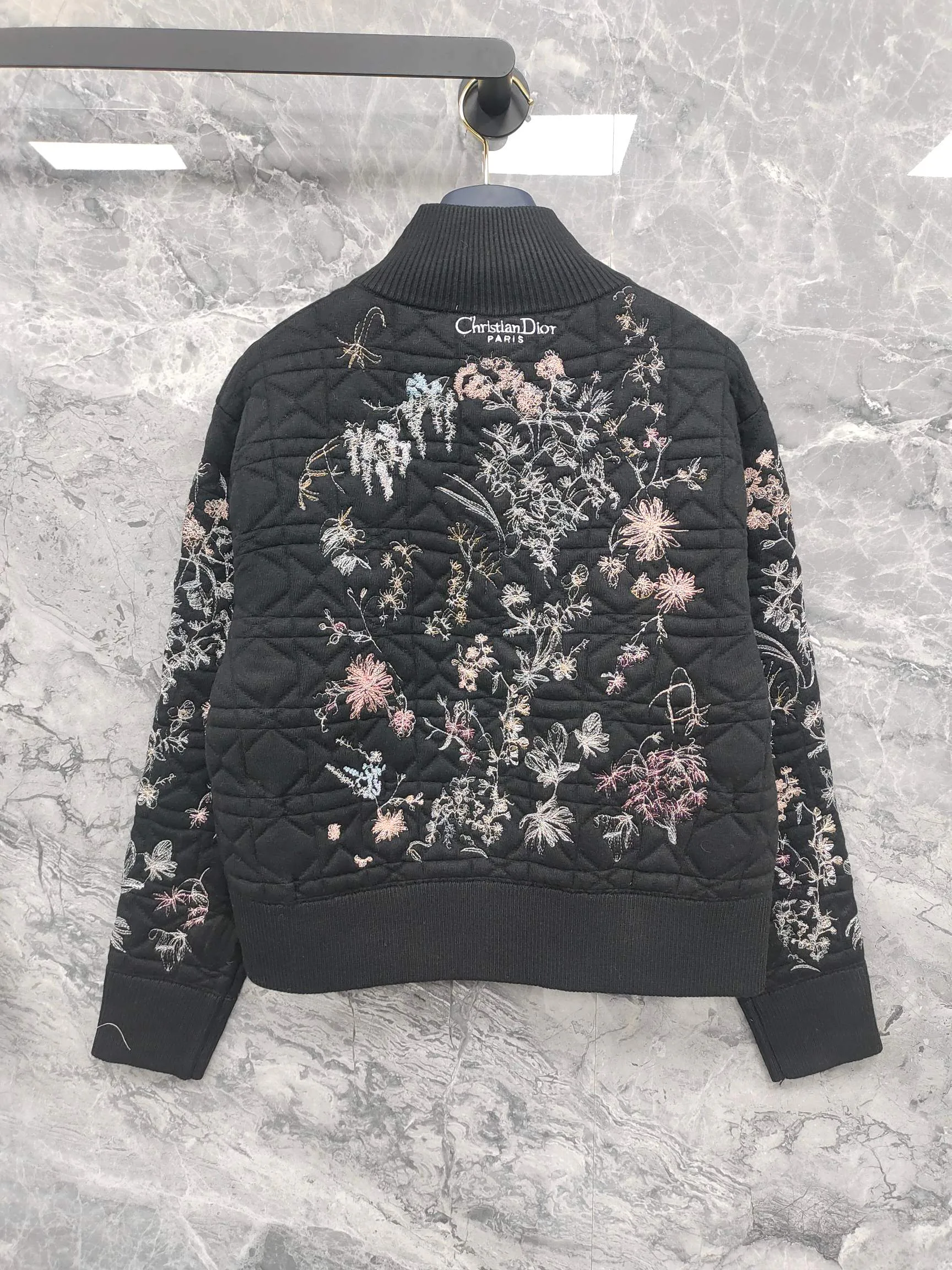 Куртки И Пуховики Женские Christian Dior 17914041