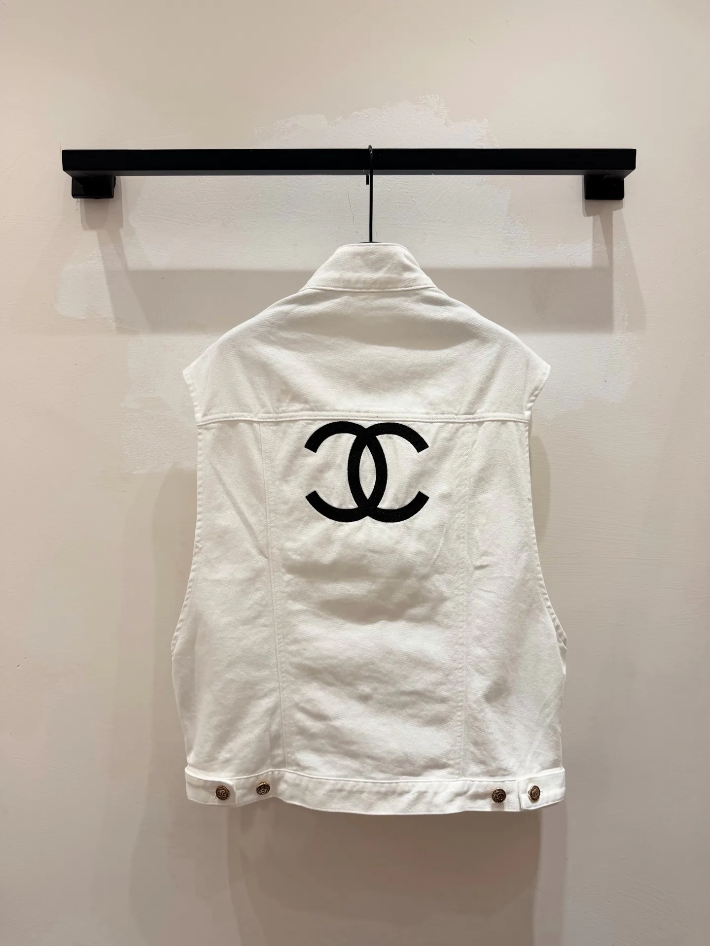 Жилеты Женские Chanel 11672108