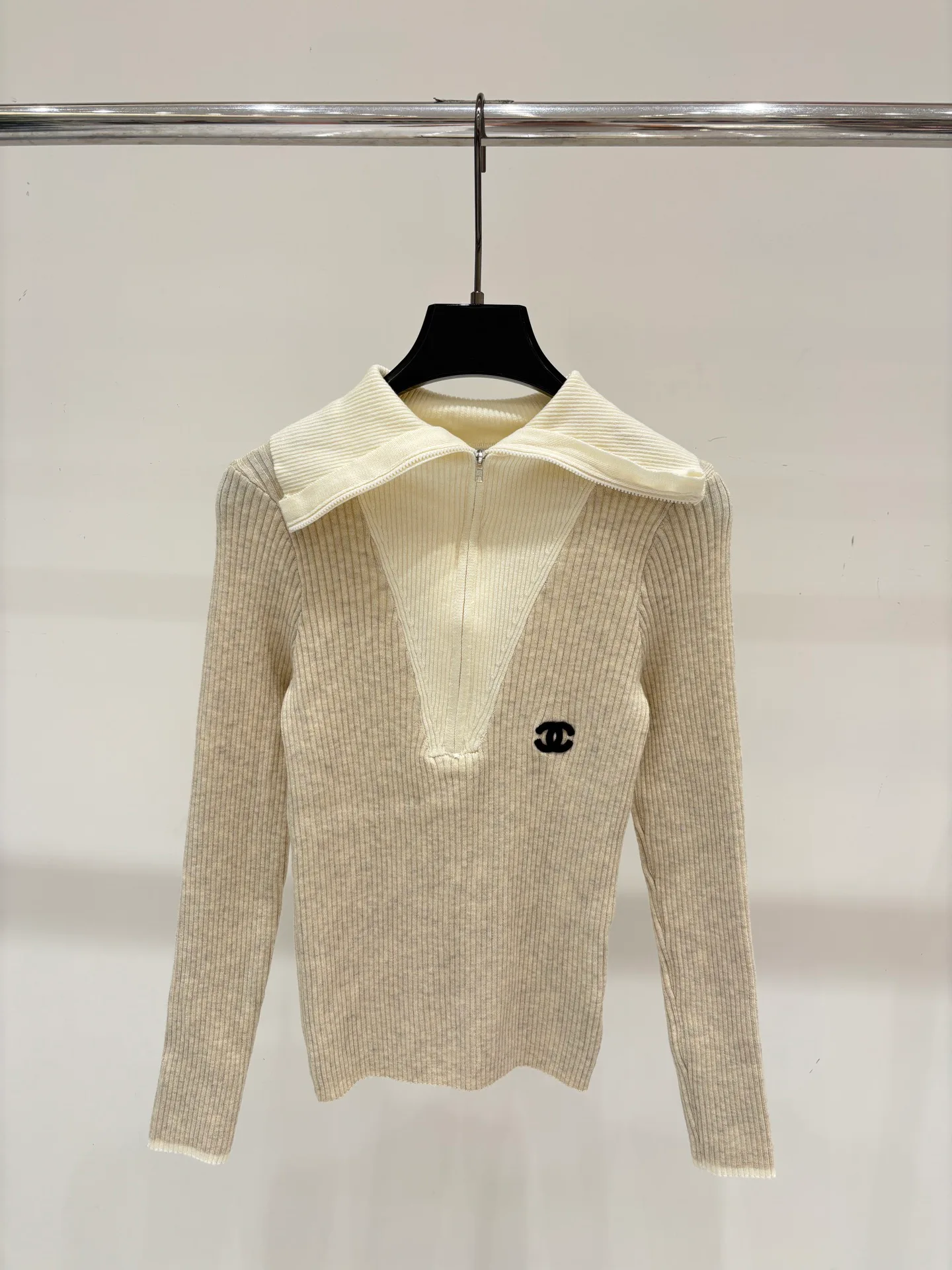Джемперы И Свитеры Женские Chanel 18032687