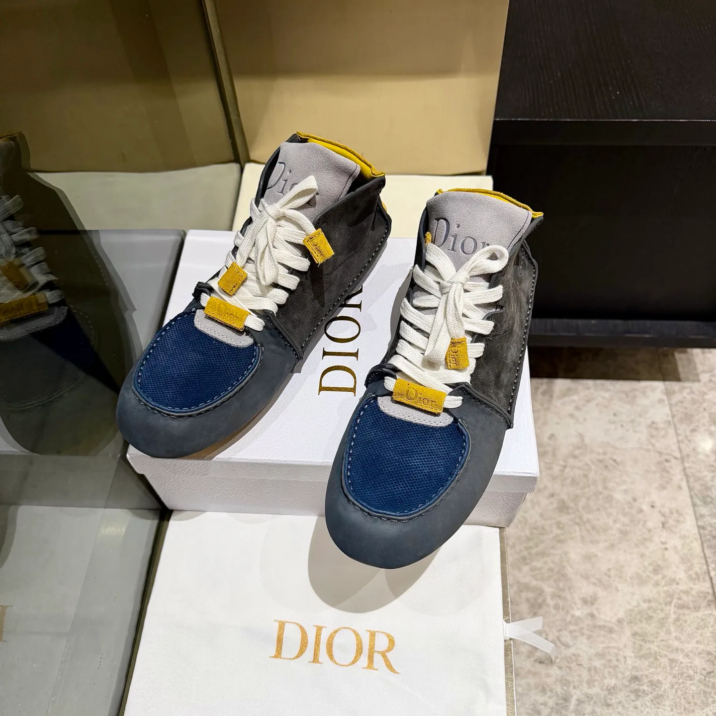 Кроссовки Женские Christian Dior 18643501
