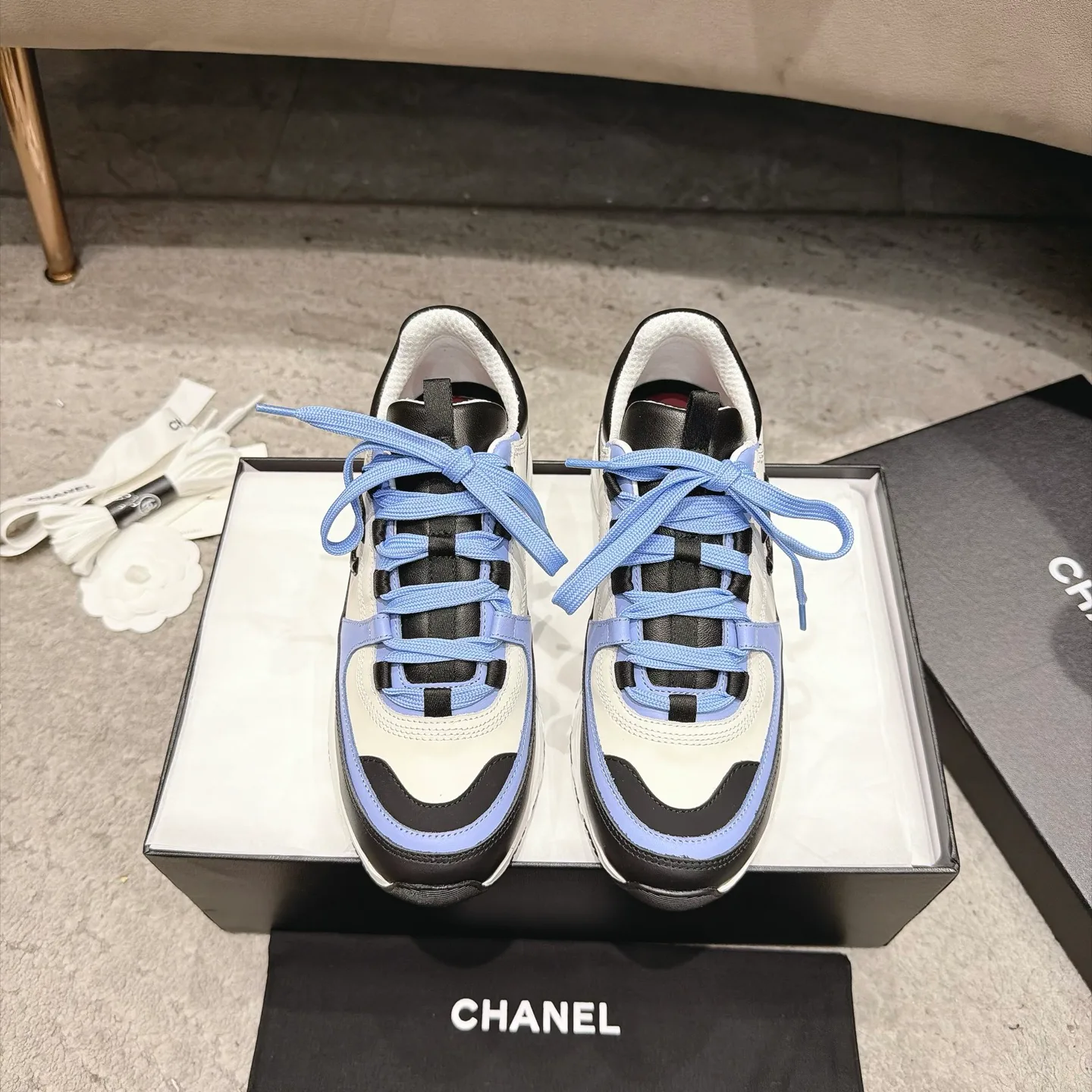 Кроссовки Женские Chanel 18627984