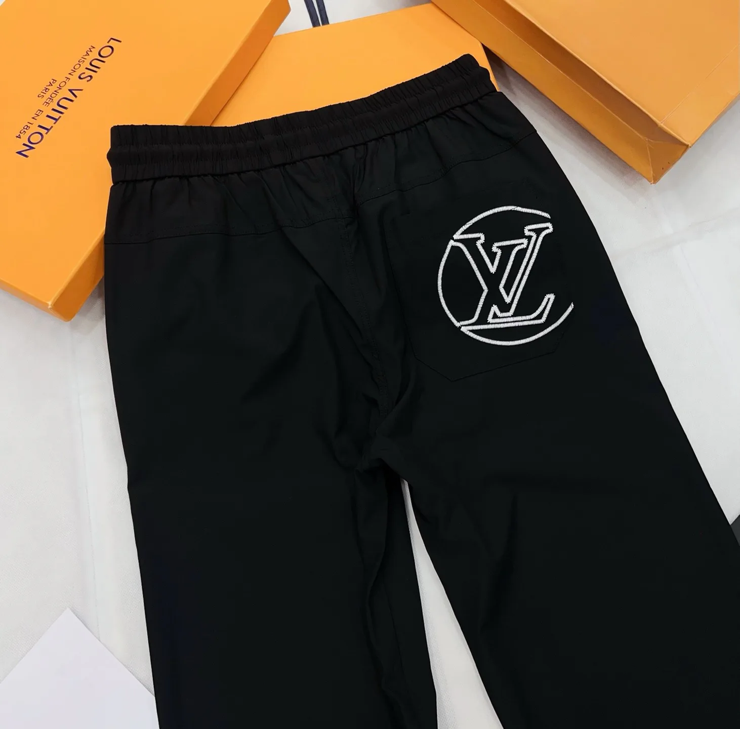 Брюки Мужские Louis Vuitton 12729699