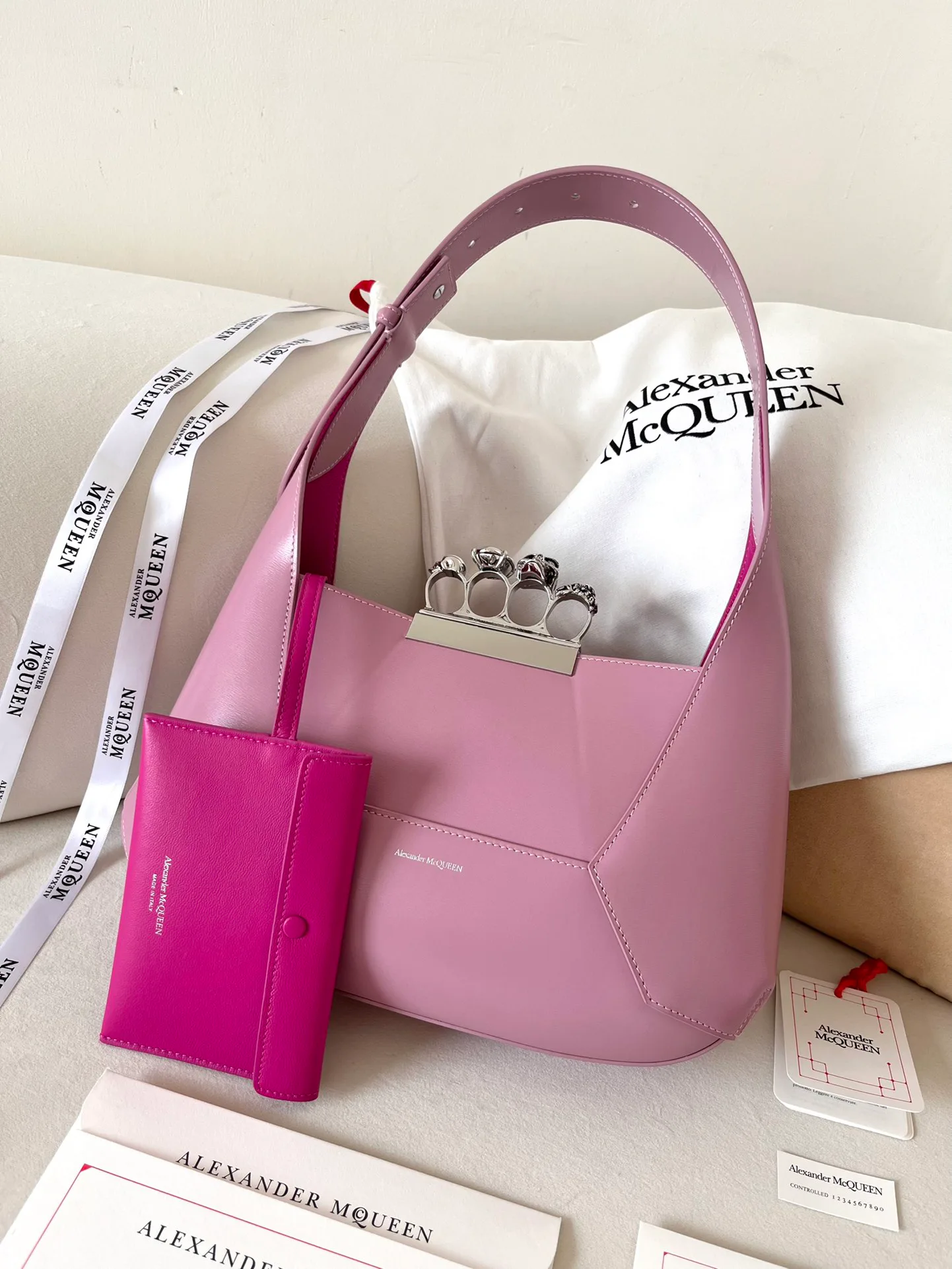 Сумки На Ремне Женские Alexander Mcqueen 11472541