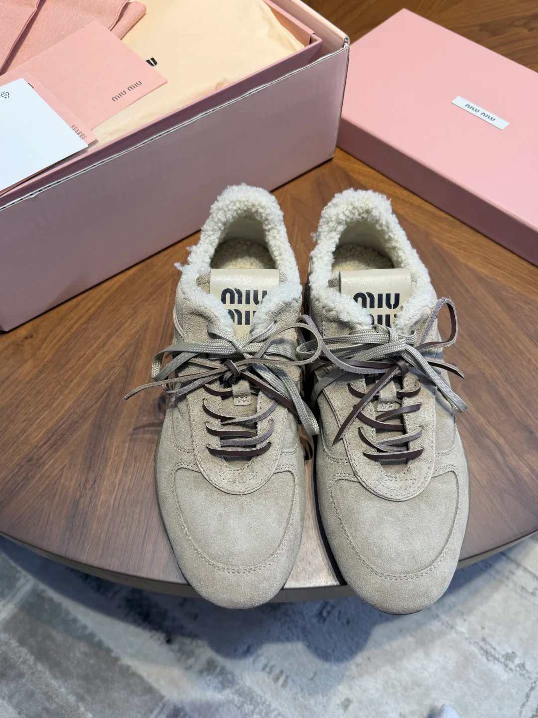 Кроссовки Женские Miu Miu 18267464