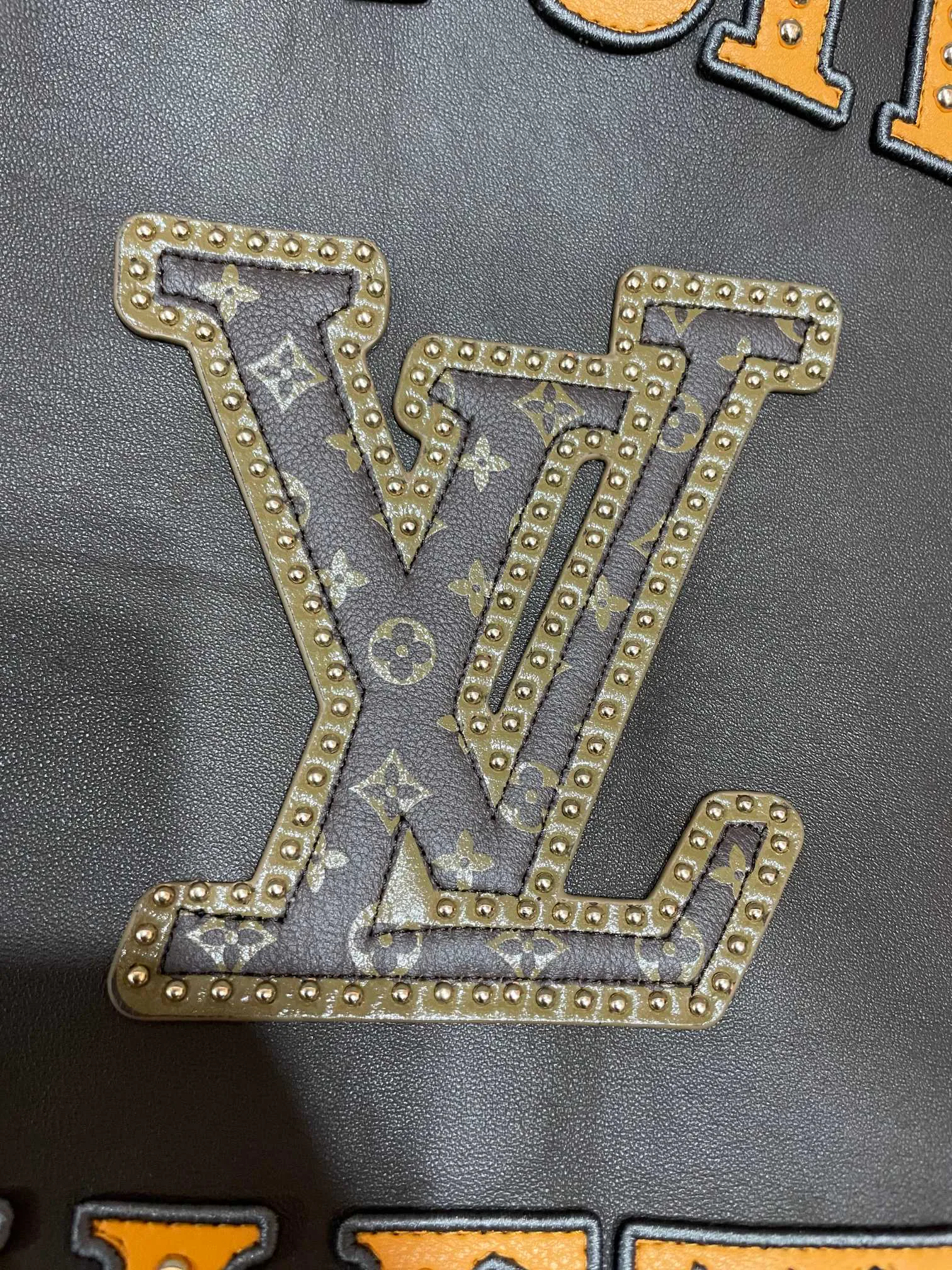 Кожаные Куртки И Дублёнки Женские Louis Vuitton 11201706