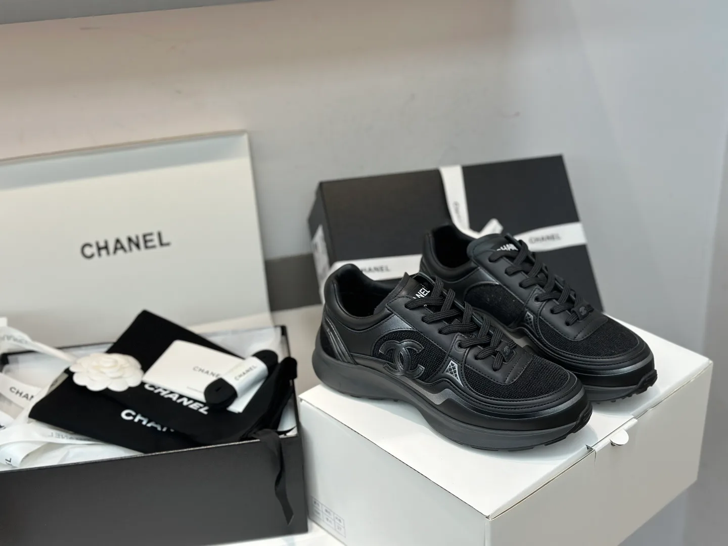 Кроссовки Женские Chanel 11168225