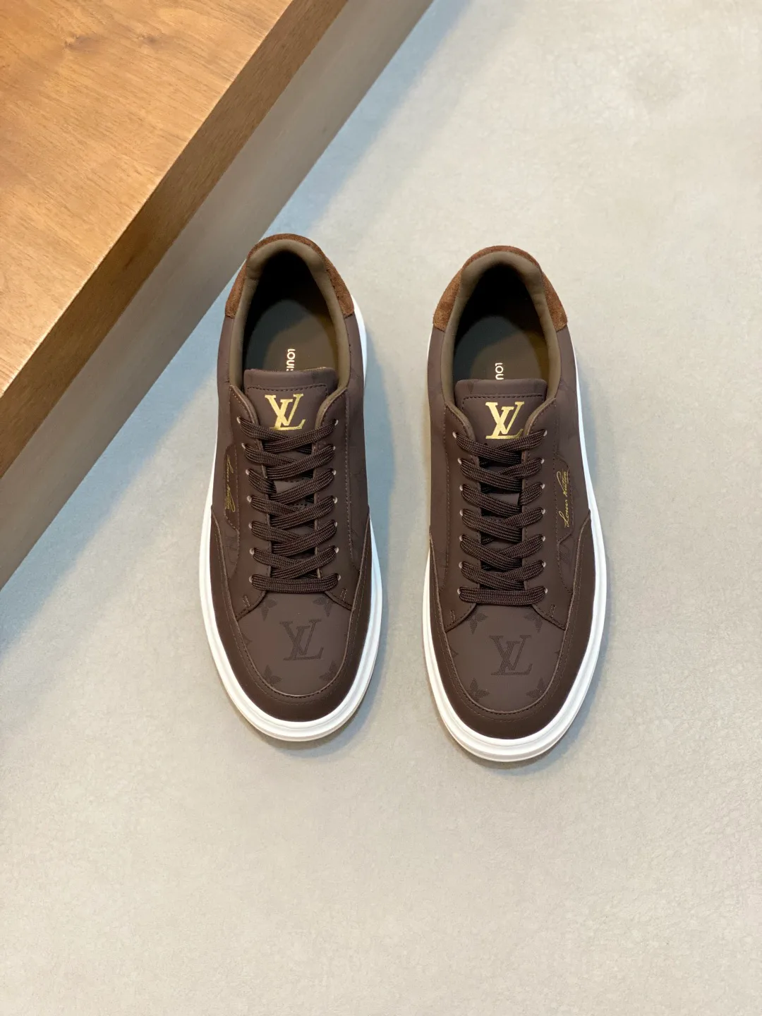 Кроссовки Мужские Louis Vuitton 19010919