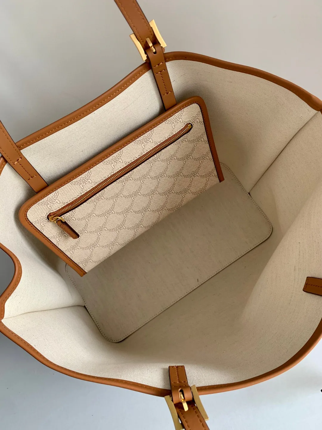 Классические Сумки Женские Mcm 9836281