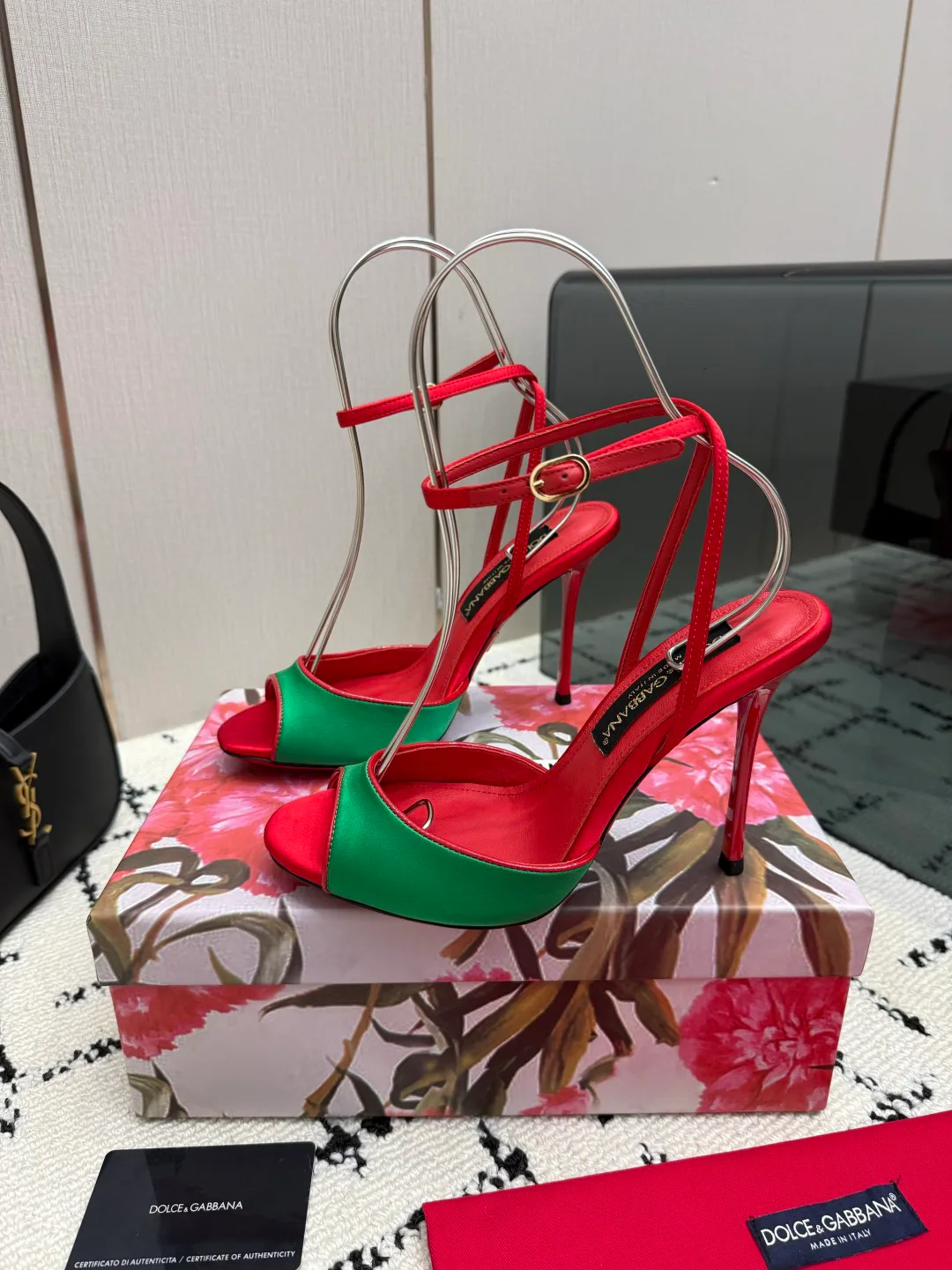 Босоножки Женские Dolce & Gabbana 18335960