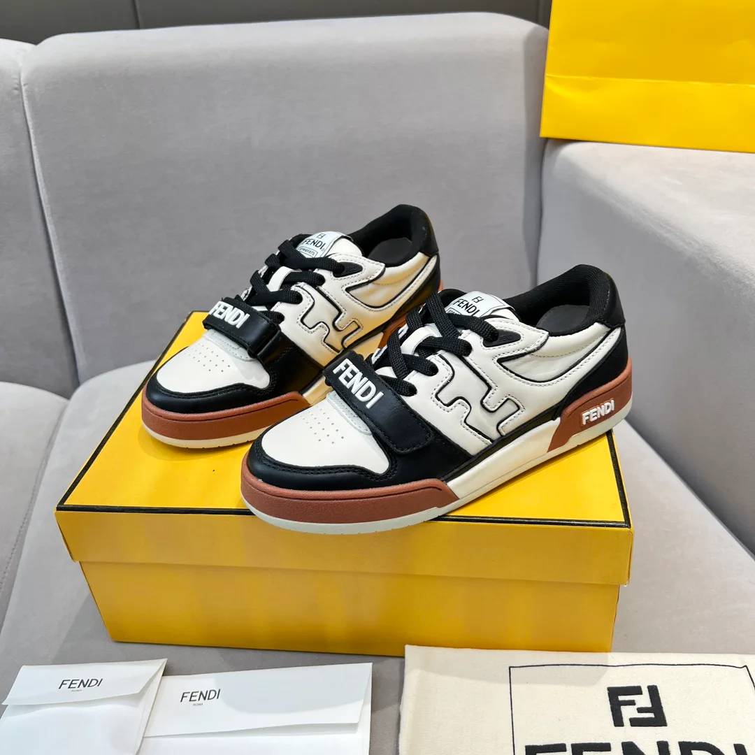 Кроссовки Женские Fendi 10434