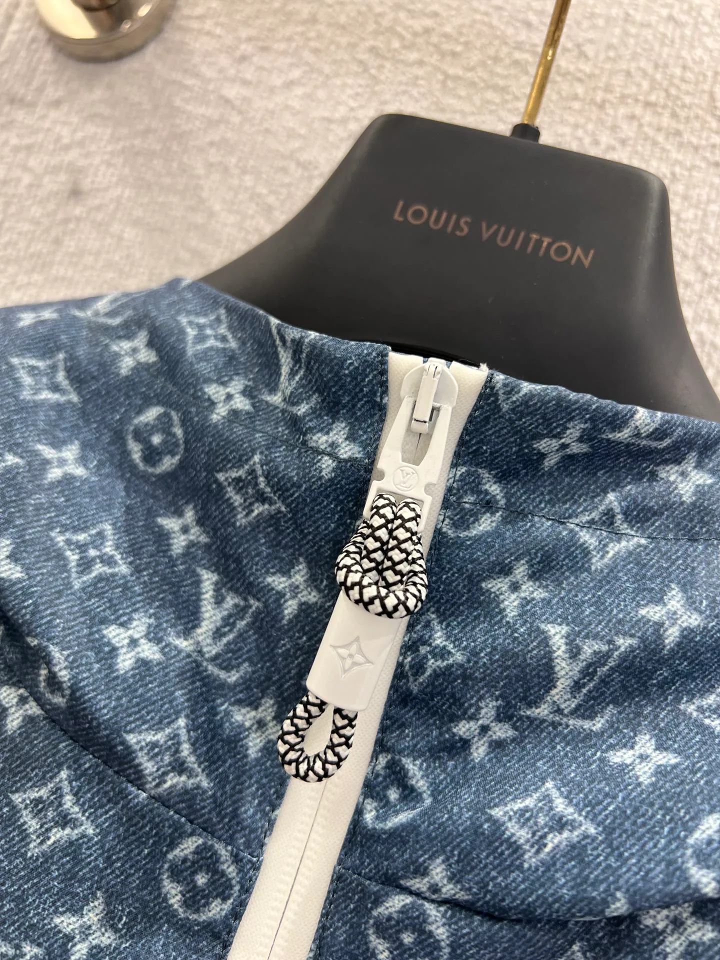 Тренчи Женские Louis Vuitton 1521047