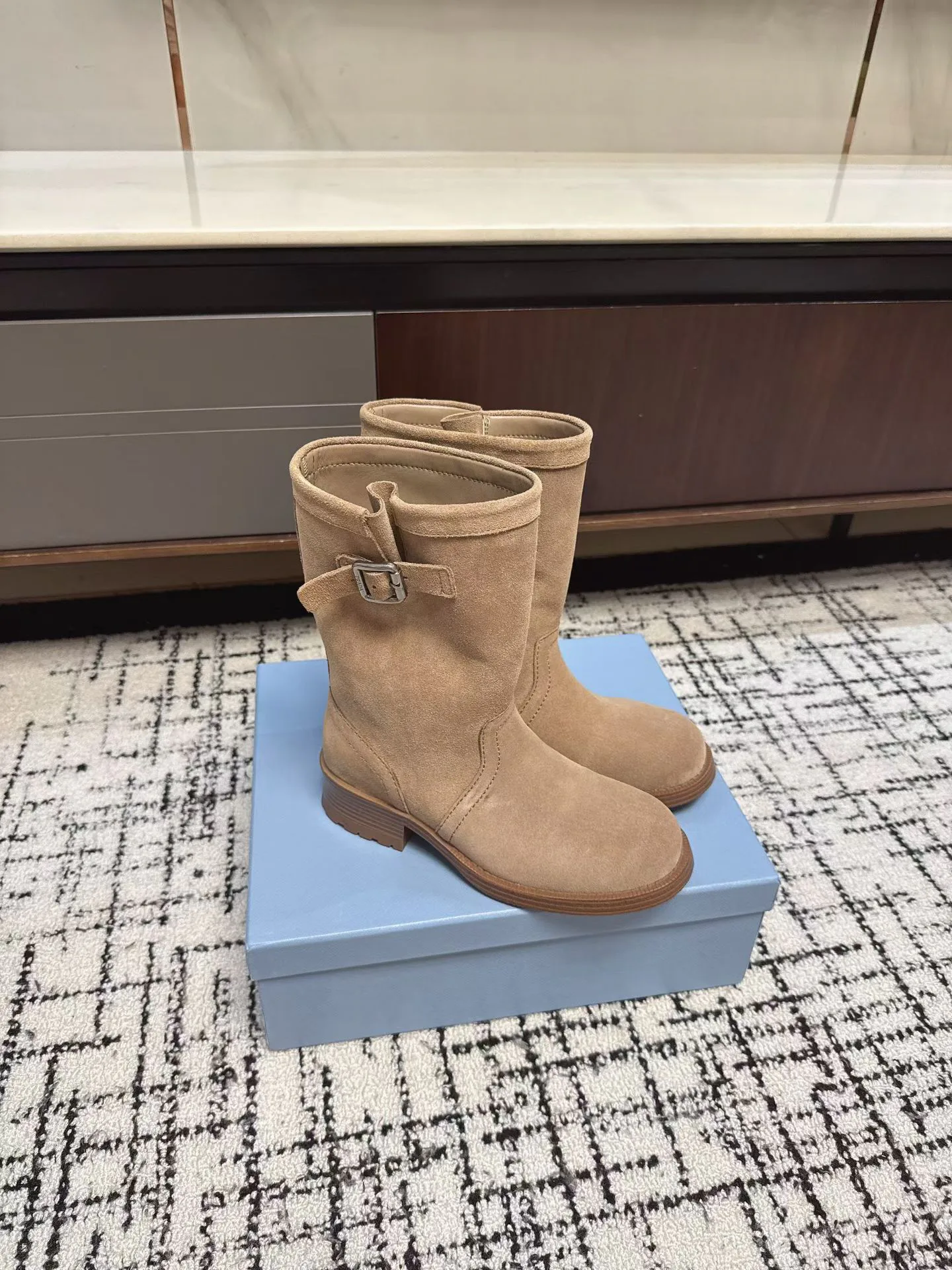 Ботинки Женские Prada 17424539