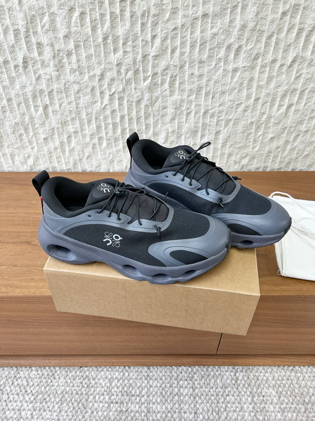 Кроссовки Женские Loewe 9406715