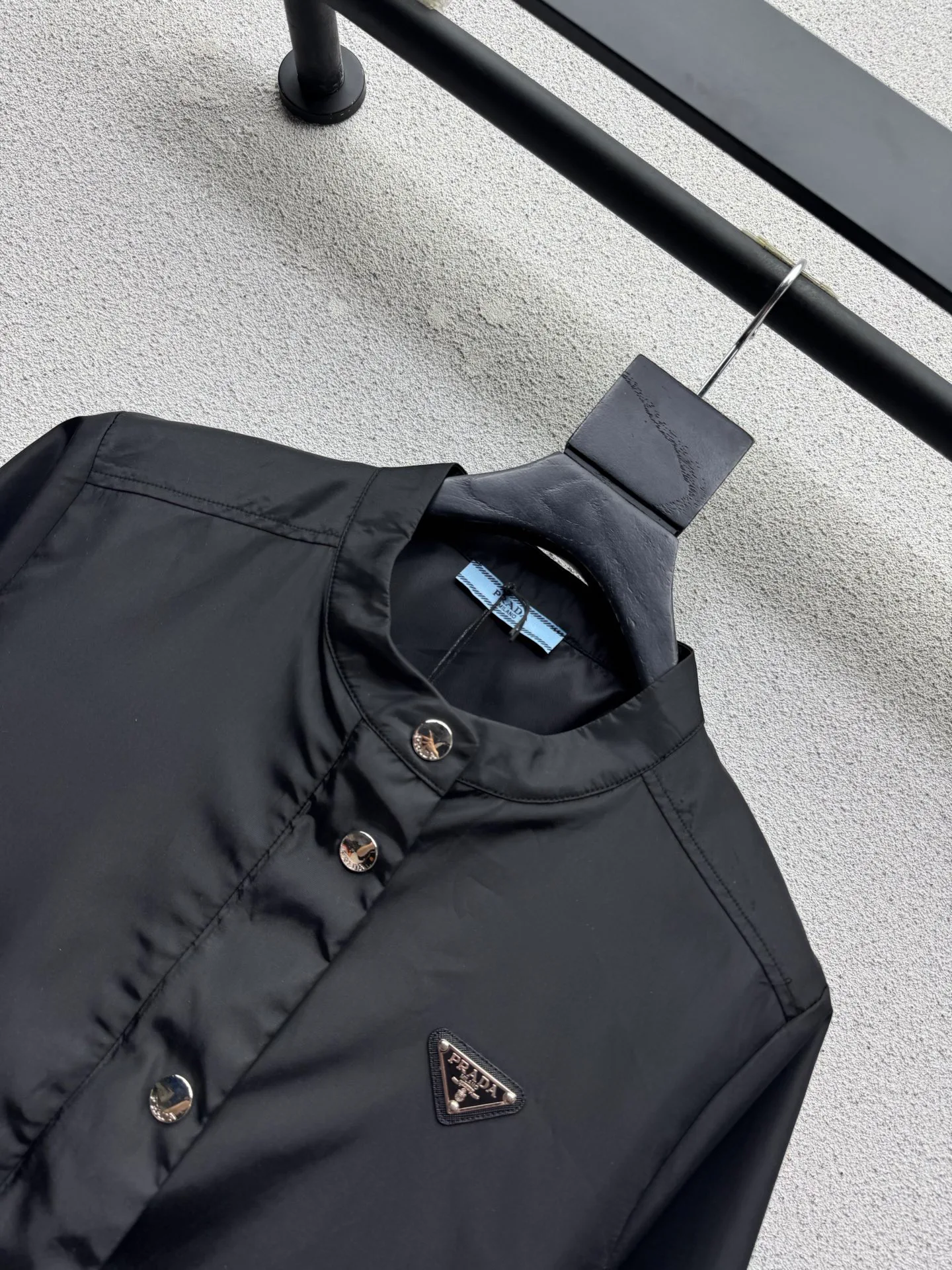 Куртки И Пуховики Женские Prada 18585186