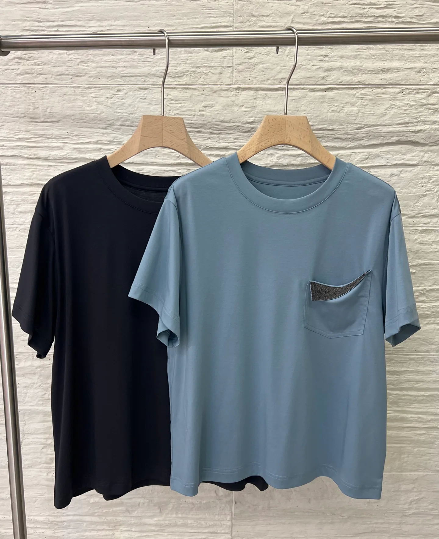 Футболки Женские Brunello Cucinelli 10419103