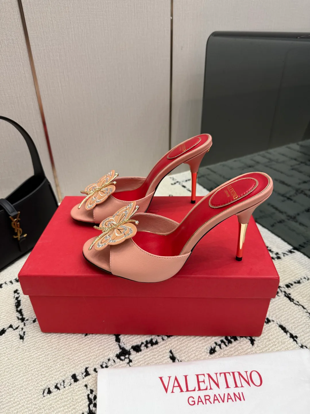 Босоножки Женские Valentino 18049034